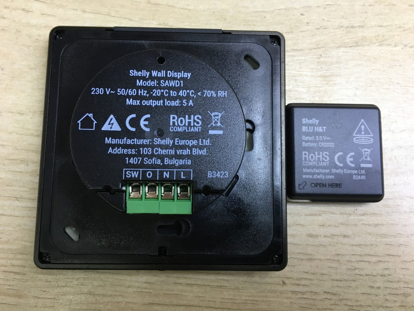 Shelly Wall Display + Blu H&T Sensor Schwarz, I34039