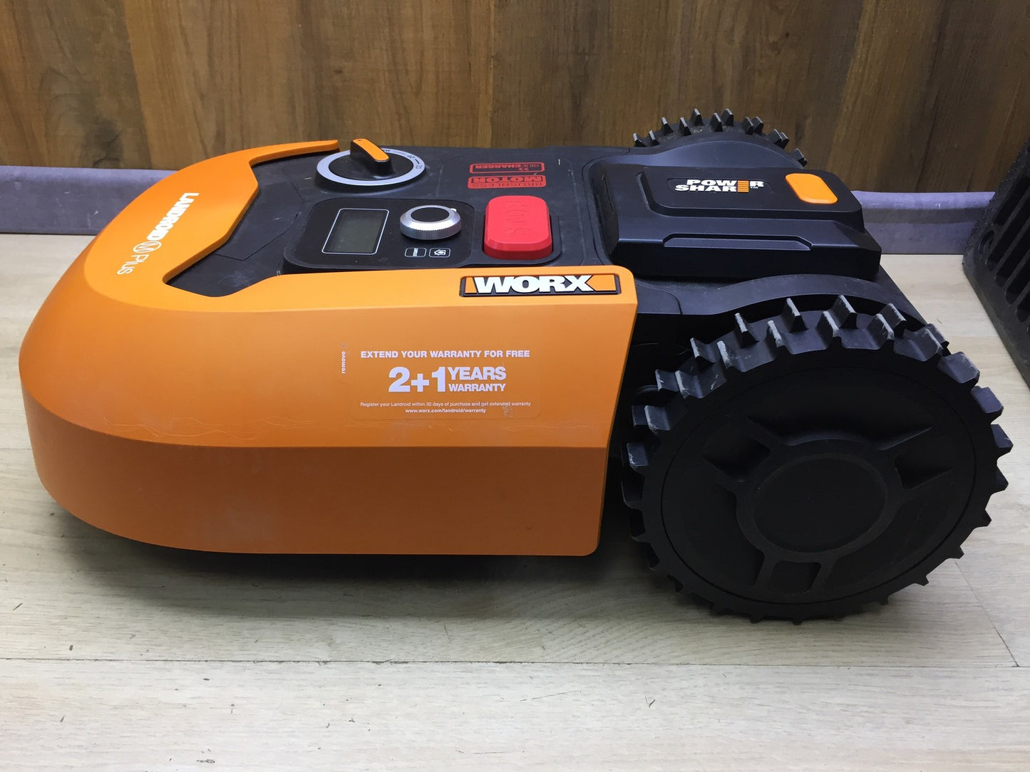 WORX Landroid M500 PLUS WR165E Robotic Lawnmower for up to 500 sqm with Wi-Fi, Bluetooth, I33549