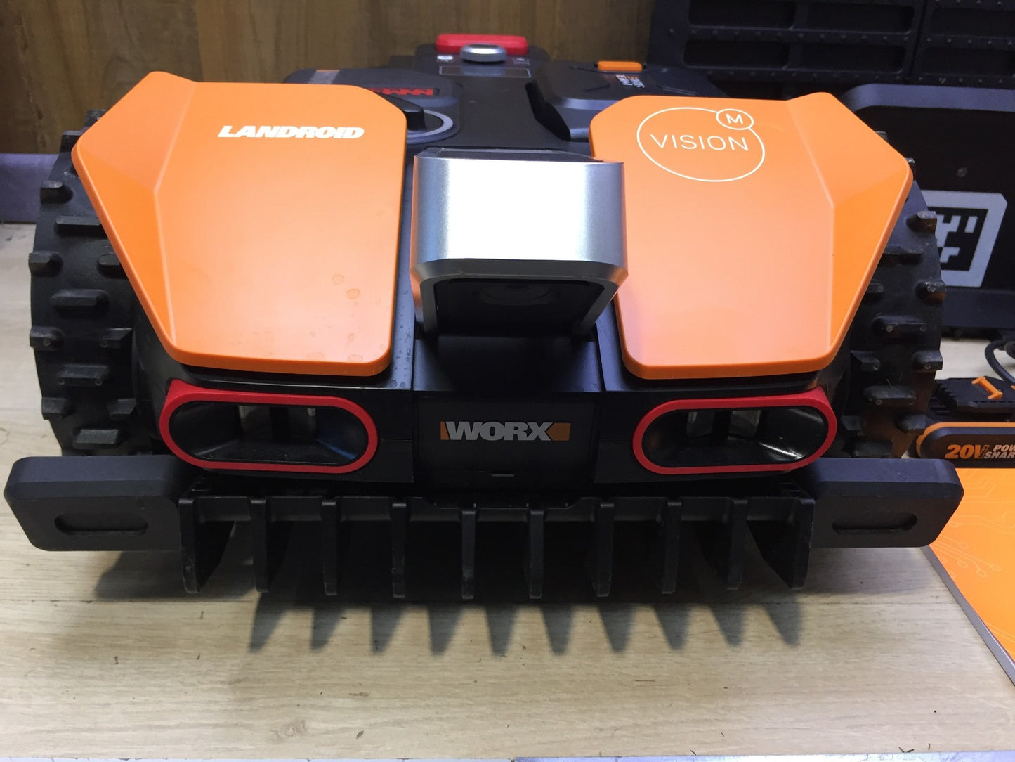 WORX Landroid Vision M550 Mähroboter WR205E für Gärten bis 550m², I33493