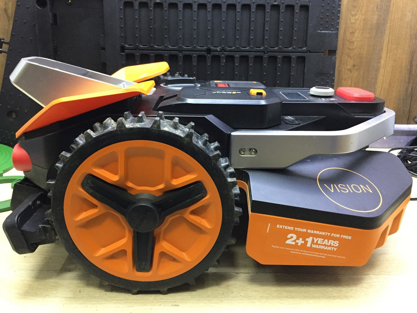 WORX Landroid Vision M800 Mähroboter WR208E.1 für Gärten bis 800m², I33981