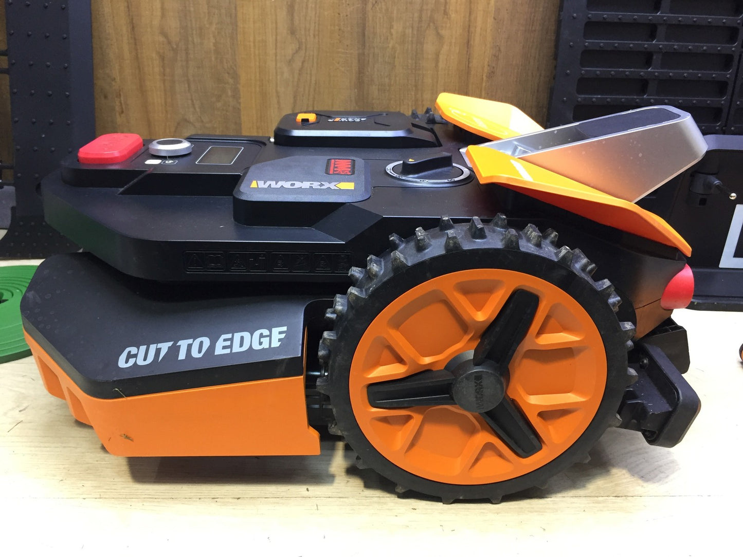 WORX Landroid Vision M550 Mähroboter WR205E für Gärten bis 550m², I33493