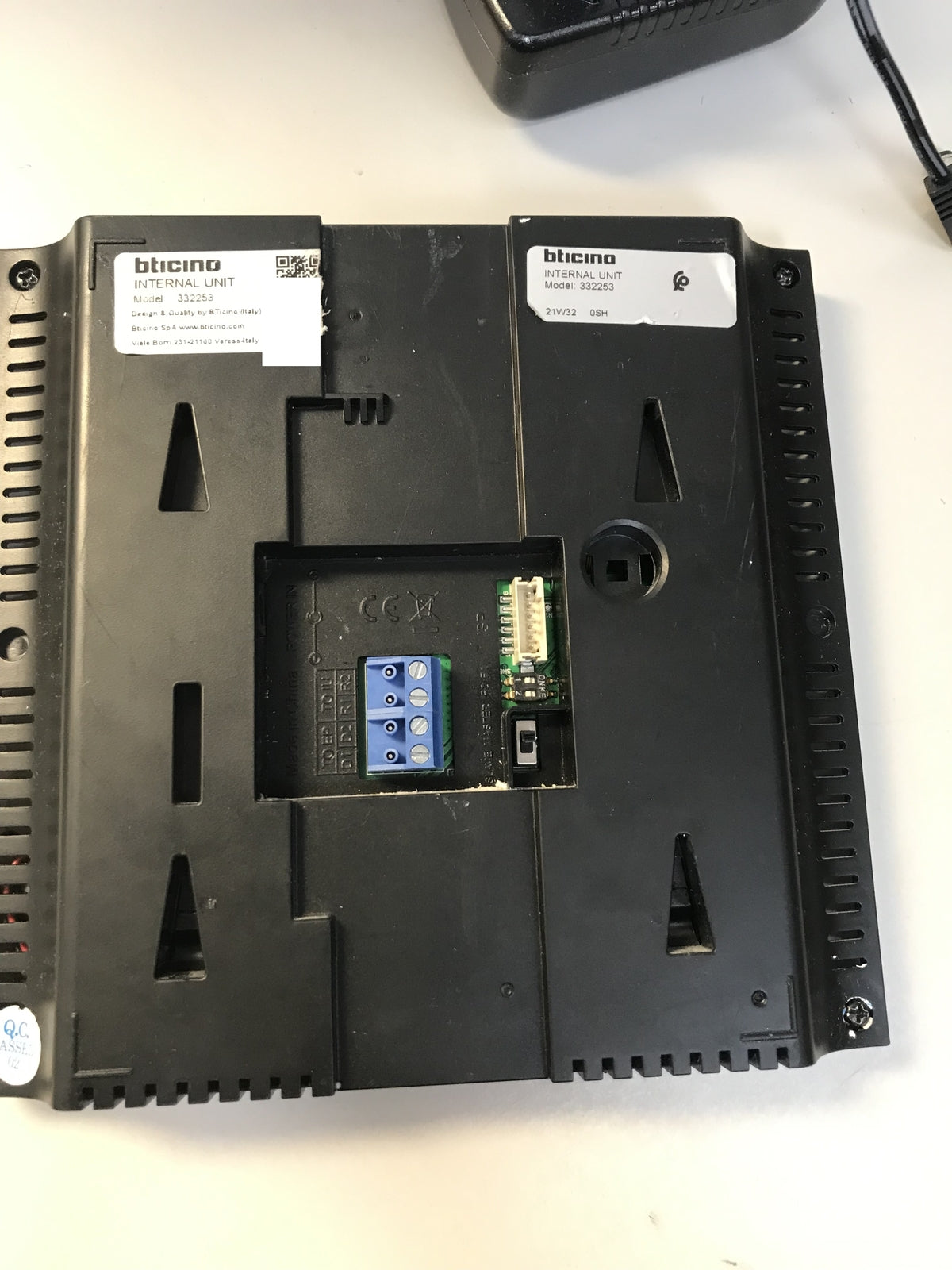 Bticino 332253 Indoor Unit for Video Intercom Systems, 4.3 inch, I32197