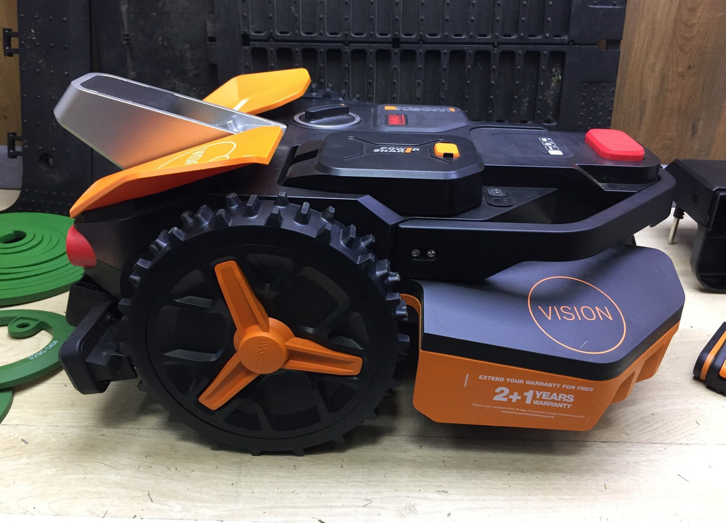 WORX Landroid Vision S250 Mähroboter WR202E, für Gärten bis 250m², I33573