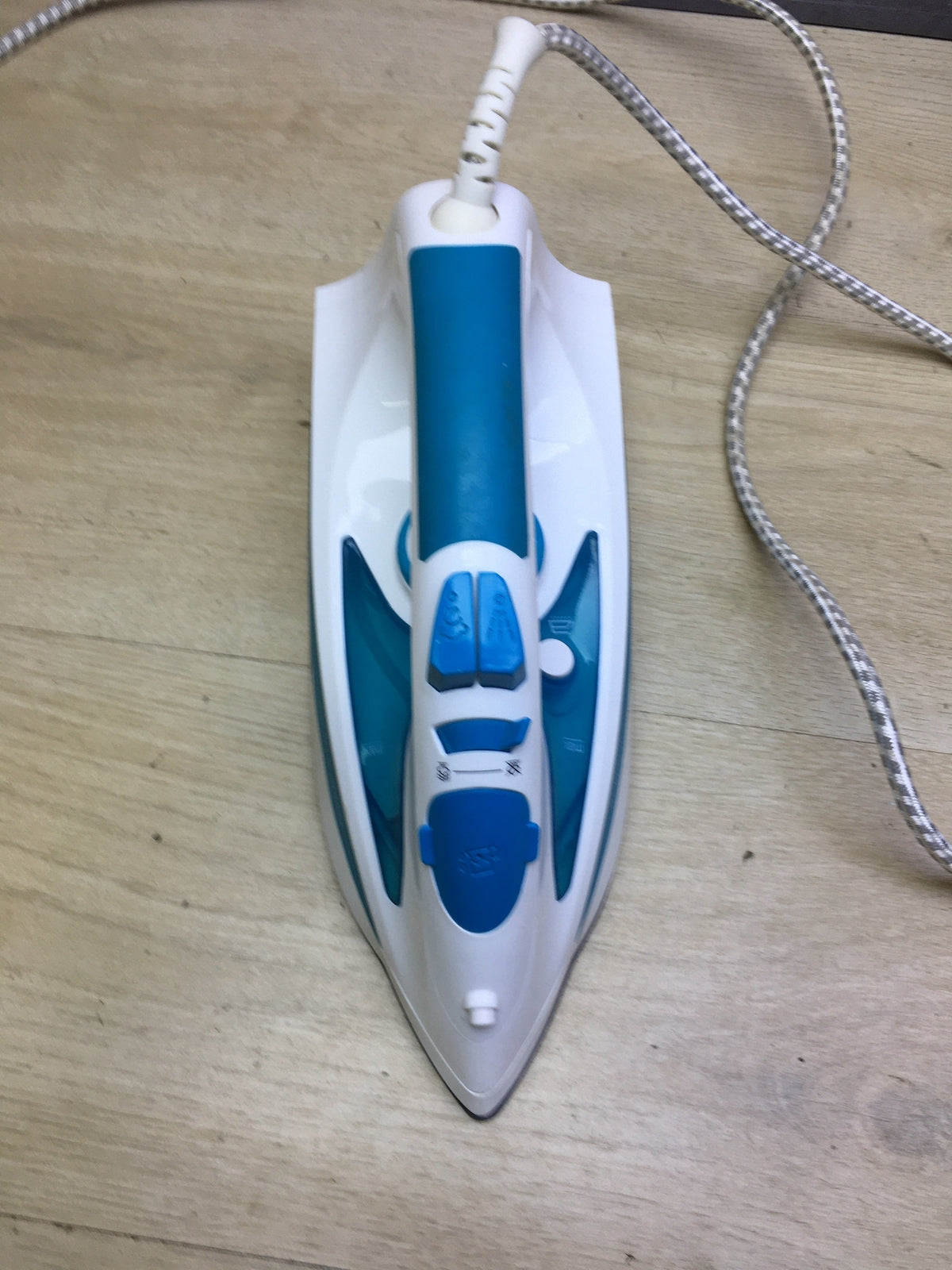 Russell Hobbs steam iron 20562-56, 2600W, I30143