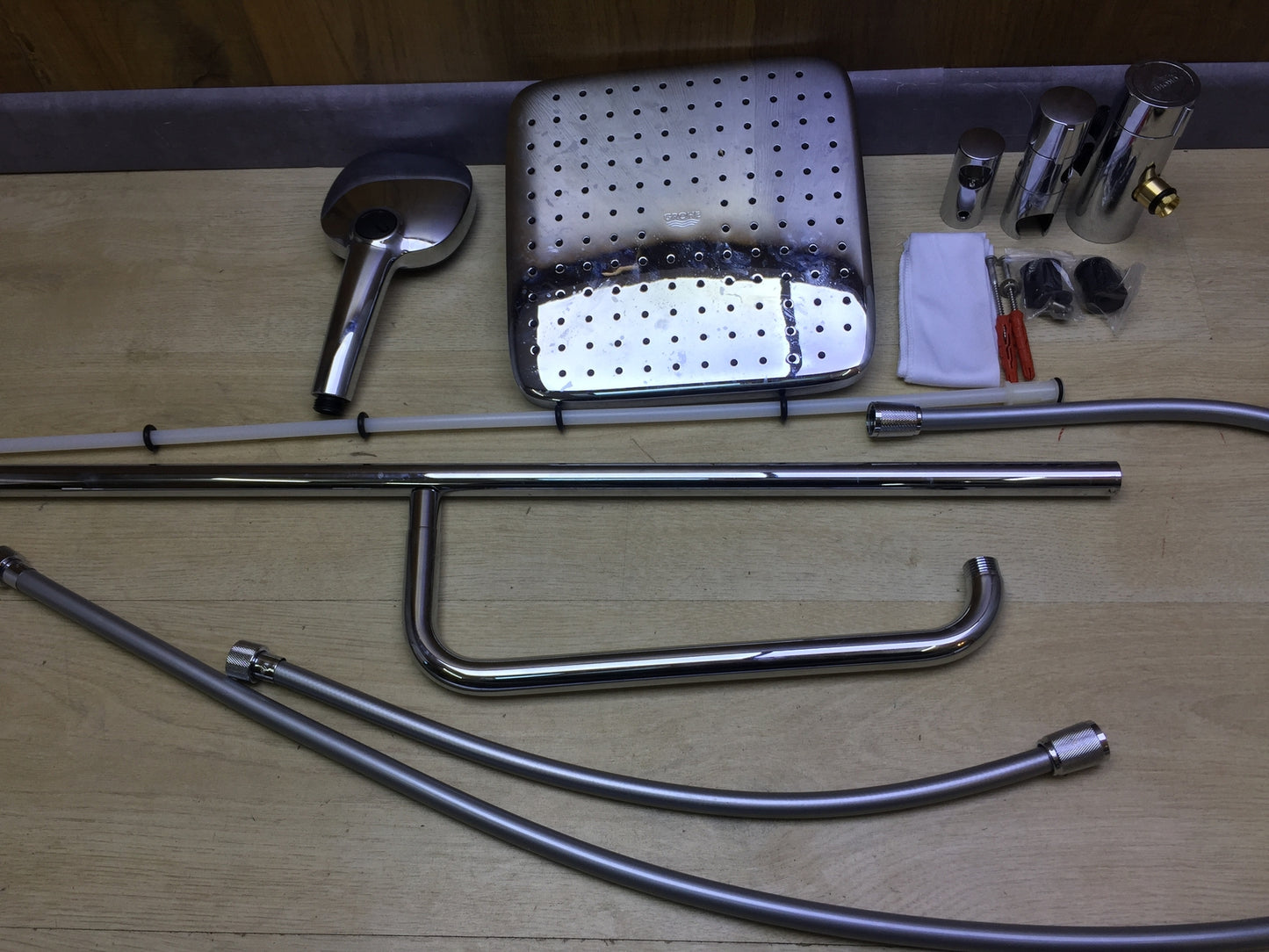 GROHE Vitalio 250 shower system with diverter (26986001), I30402