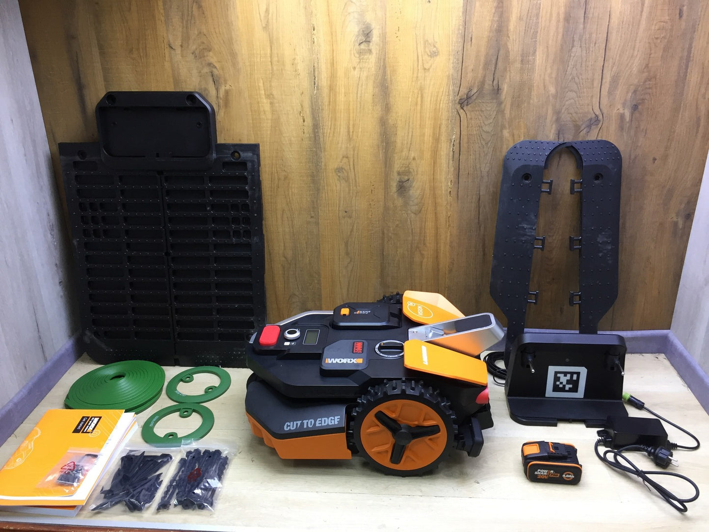 WORX Landroid Vision M800 Mähroboter WR208E.1 für Gärten bis 800m², I33151