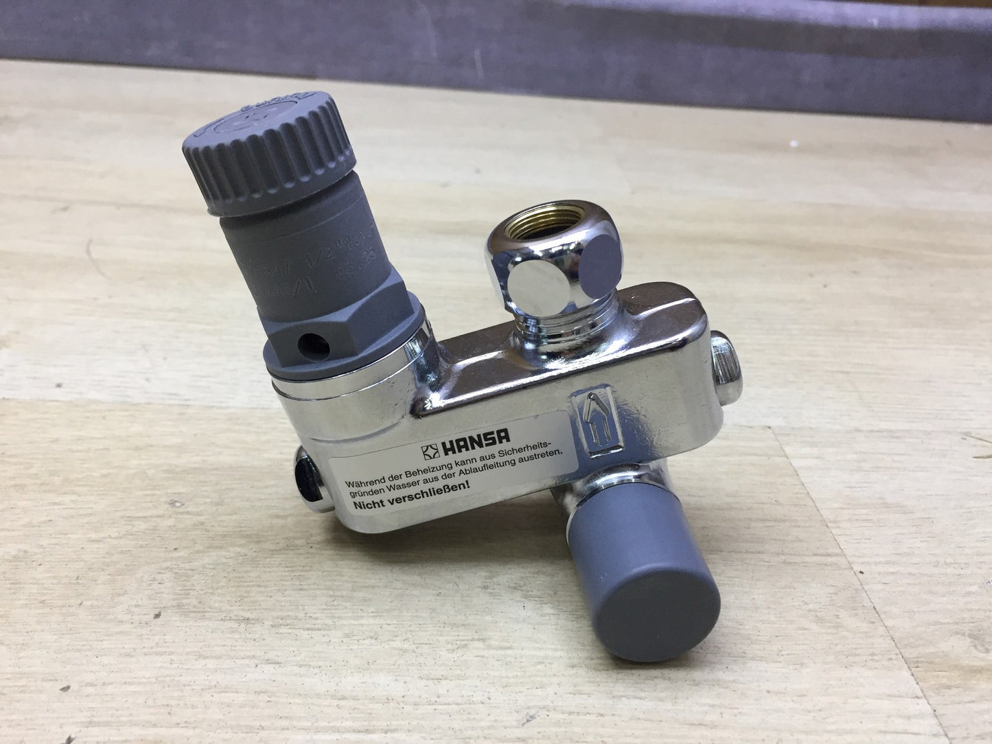 Hansa Sicherheitsgruppe für Warmwasserbereiter bis 200 L (63202350), I34167