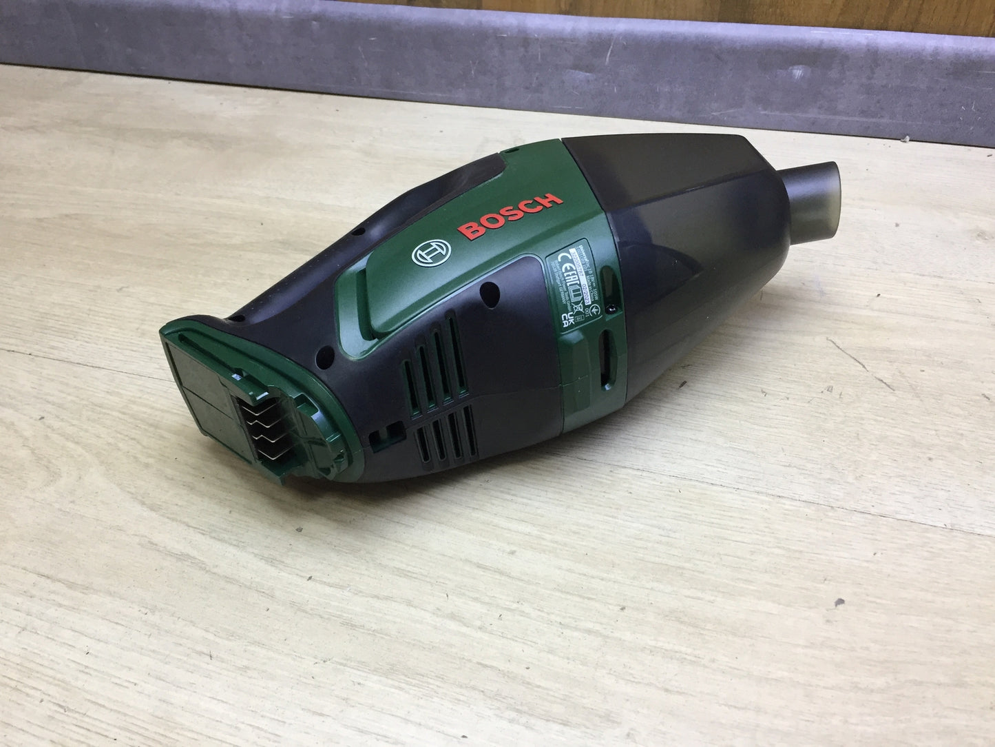 Bosch cordless vacuum cleaner UniversalVac 18, without battery, with charger, 18 V, I31929
