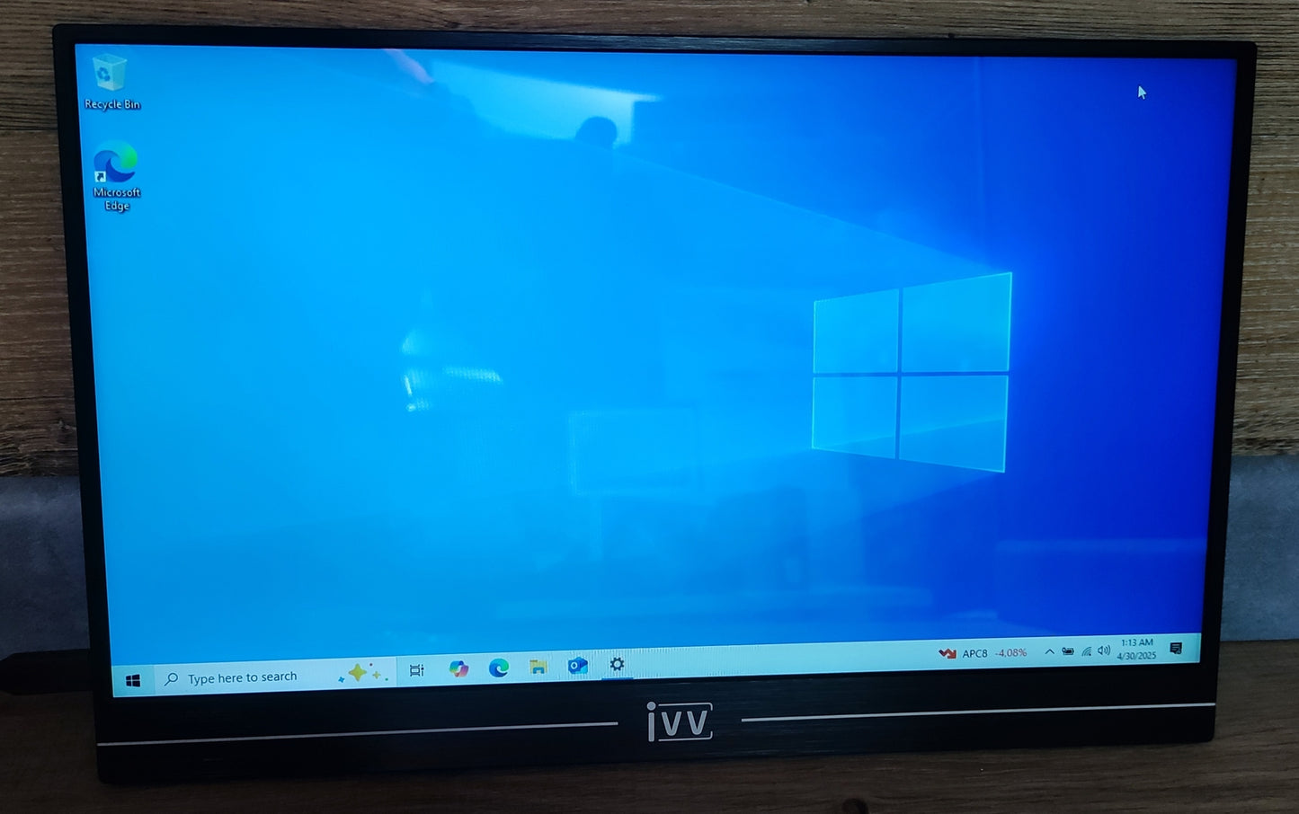 IVV Portable USB-C Monitor 15.6" IPS FHD 1920x1080 HDMI 60Hz Speaker