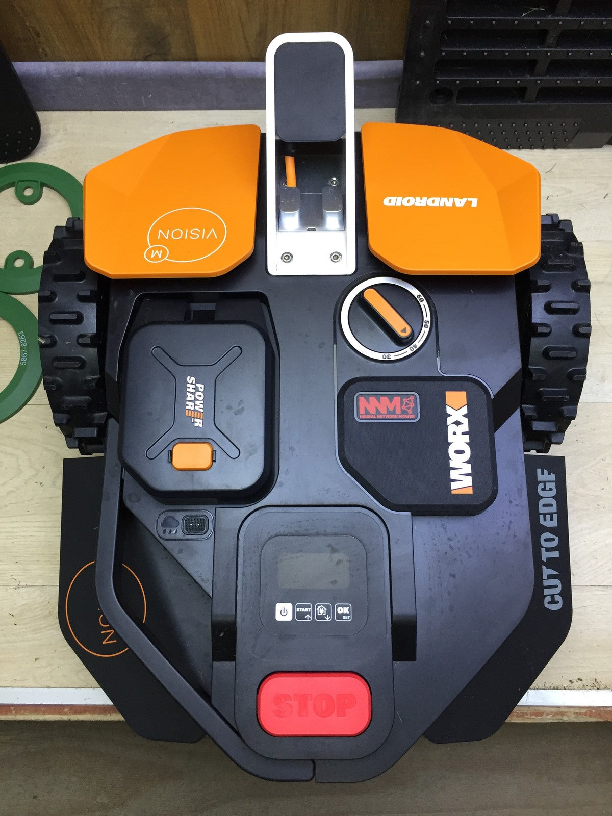 WORX Landroid Vision S250 Mähroboter WR202E für Gärten bis 250m² I33561