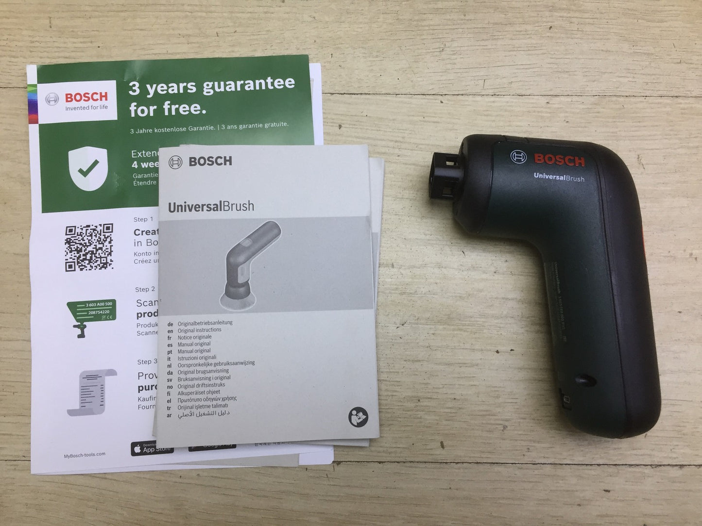 Bosch Home and Garden UniversalBrush Cleaning Device Set, I32934