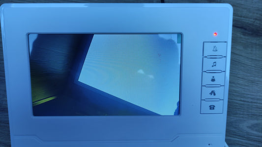 NN99 Video-Türsprechanlage Türklingel Kit 7-Zoll, für 3 Wohnungen, I34362