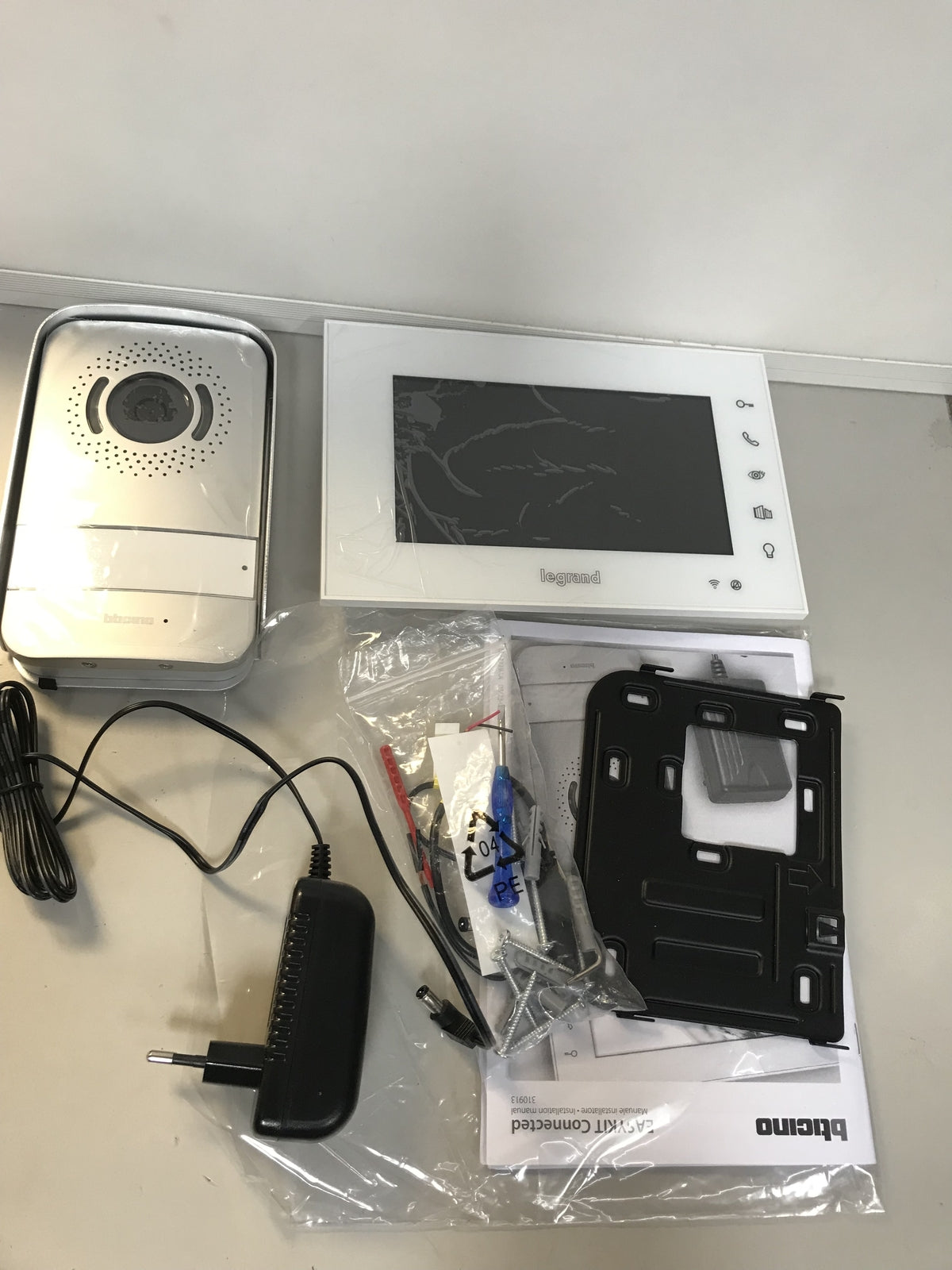 Bticino 310913 Easykit video intercom for 1 family, I32179
