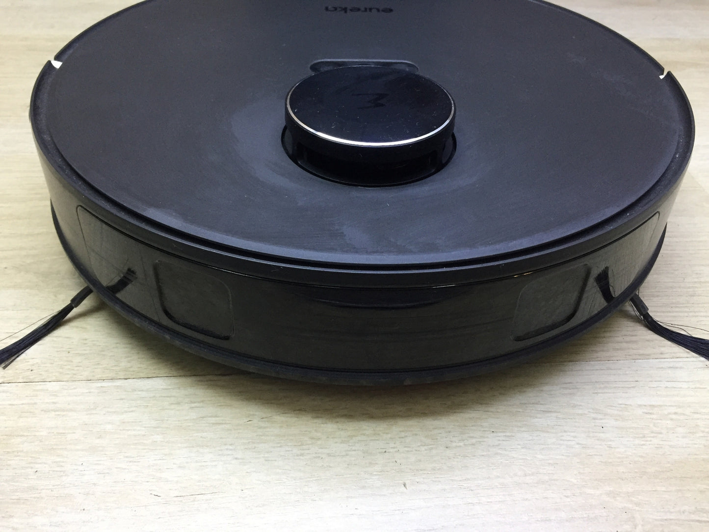 EUREKA NER E10s vacuum/mop robot with bagless vacuum station, I29630