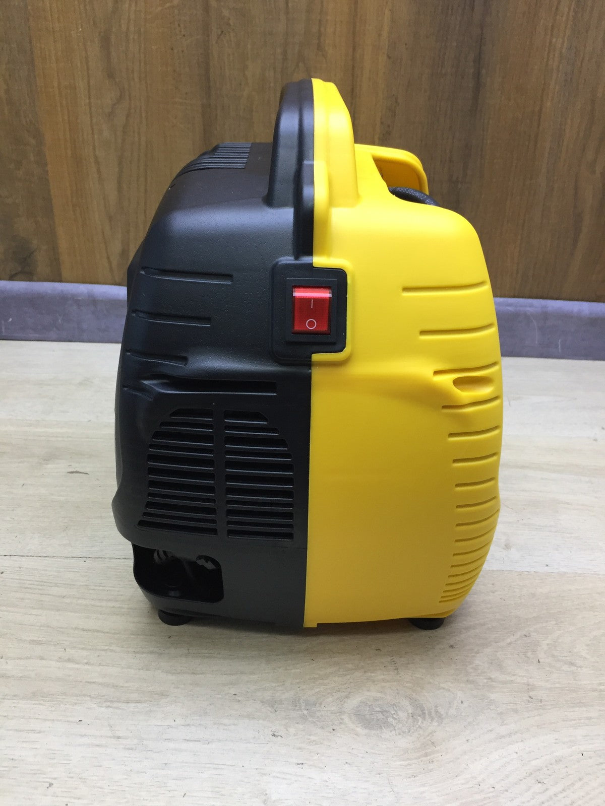 Stanley AirKit Kompressor 1100W 230V inkl. Reifenfüller und Pistole, I33740