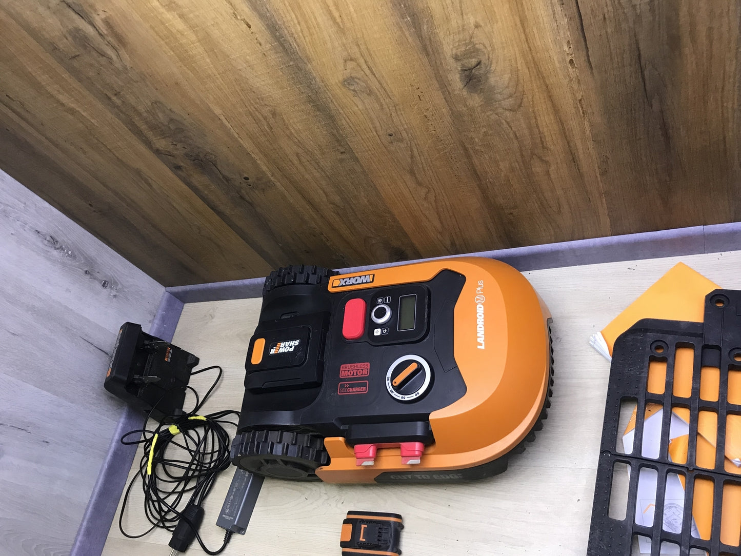 WORX Landroid M500 PLUS WR165E Robotic Lawnmower for up to 500 sqm with Wi-Fi, Bluetooth, I28961