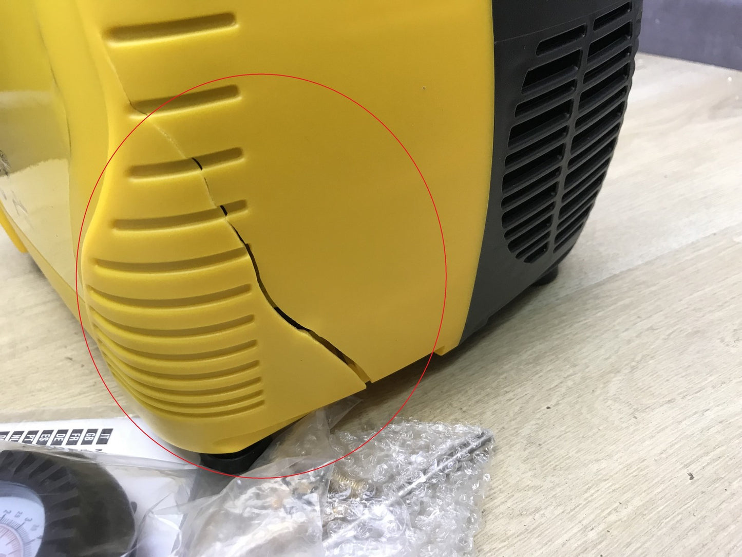 Stanley AirKit compressor 1100W 230V including tire inflator and gun, I32990