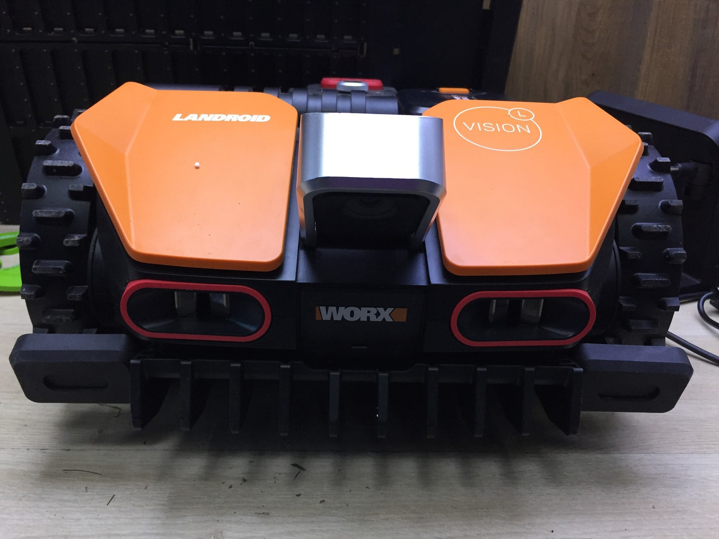 Worx Landroid Vision L1600 Mähroboter WR216E, für Gärten bis 1600qm, I34129