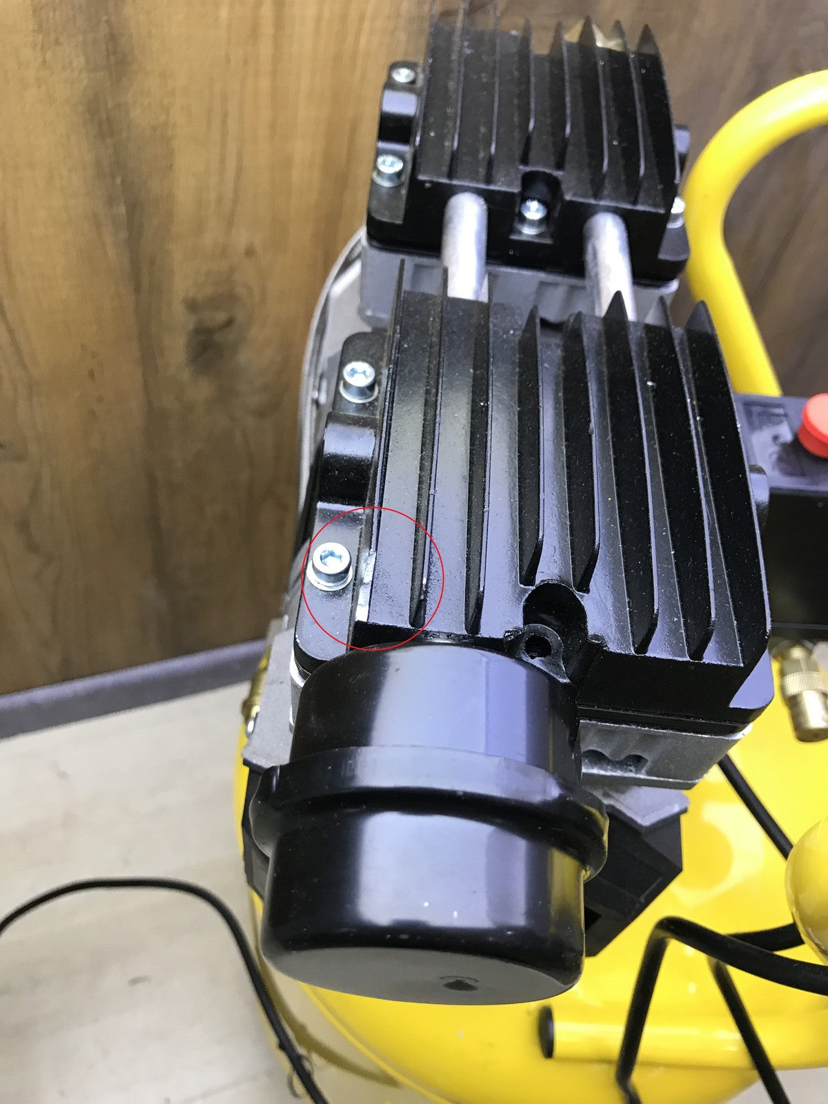 Stanley SXCMS1350VE Siltek Silent Air Elektro-Kompressor 50l 955W, I33050