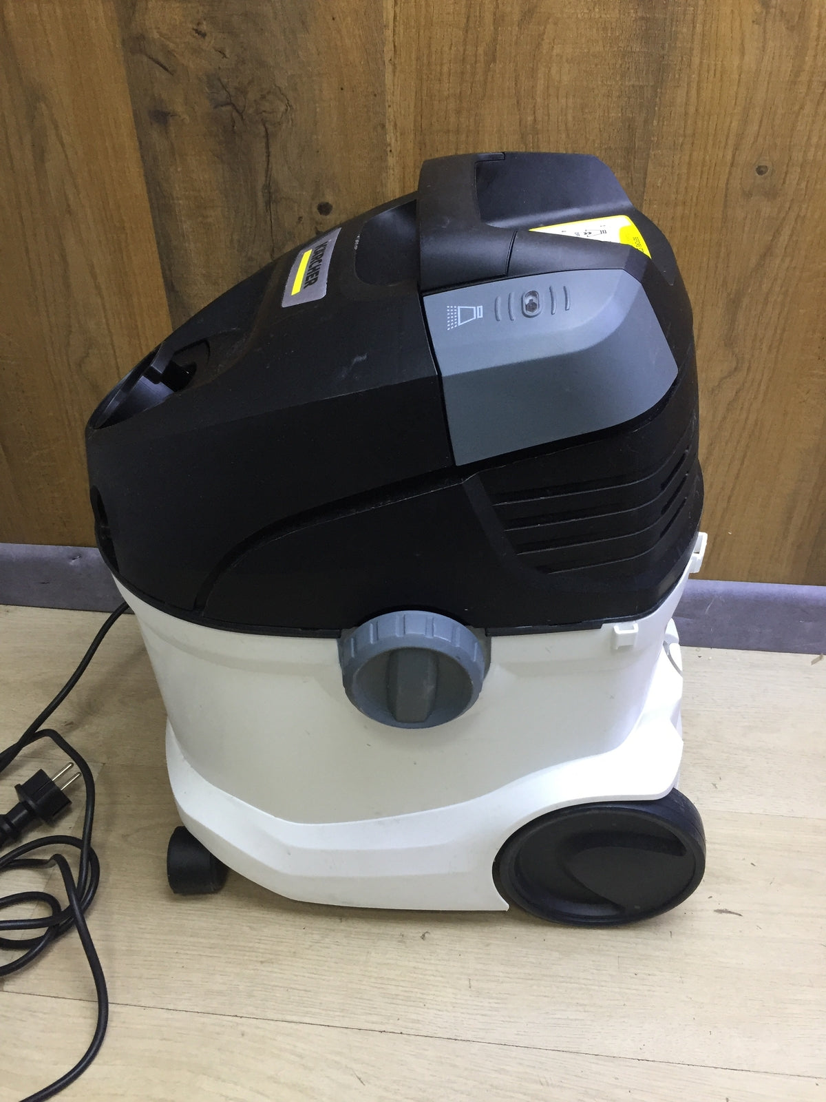 Kärcher SE 5 Trocken-/Waschsauger 1.081-230.0, I32223