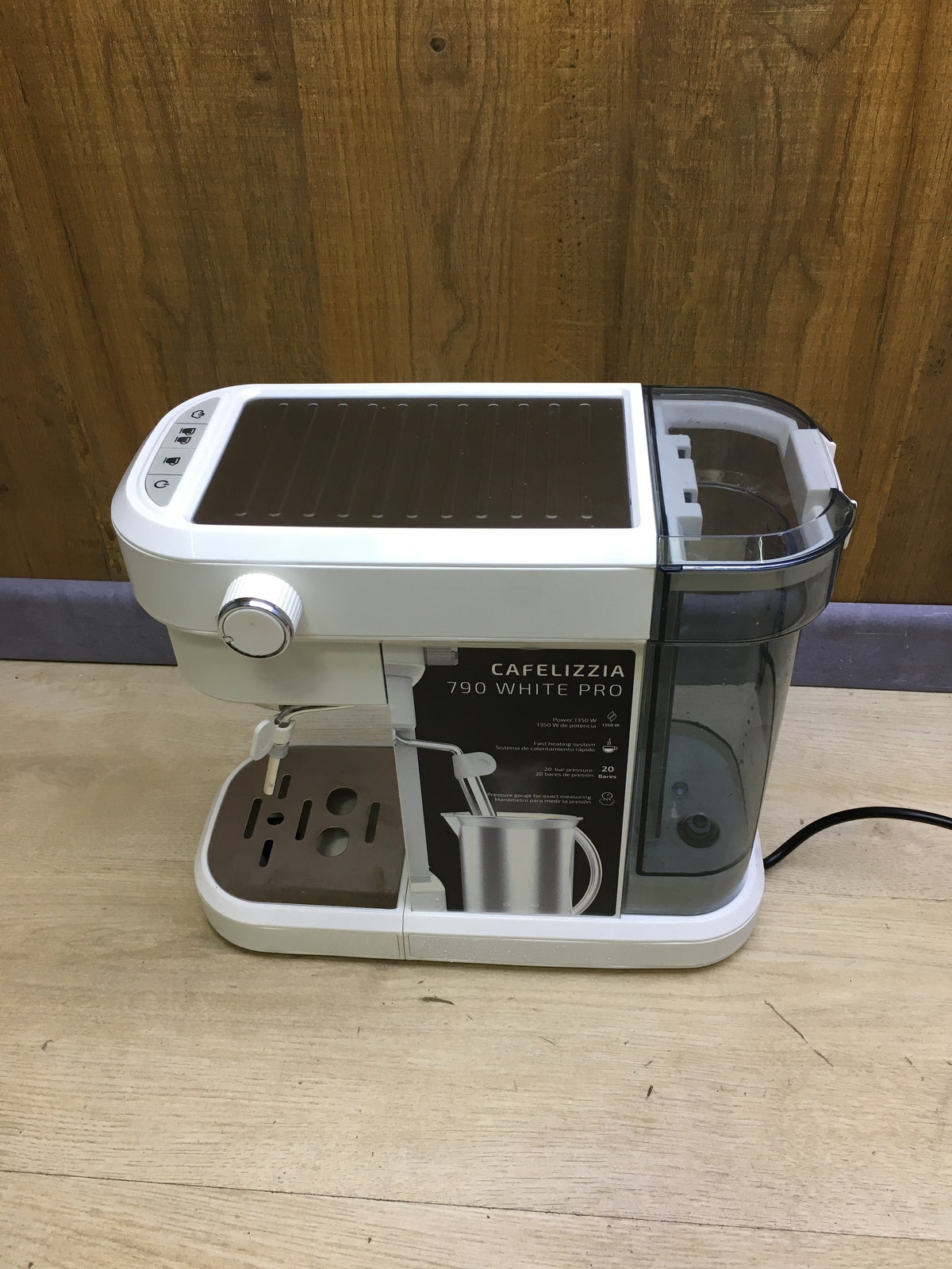 Cecotec 01652 Espresso machine Cumbia Cafelizzia 790 White Pro, 1350W, I31180