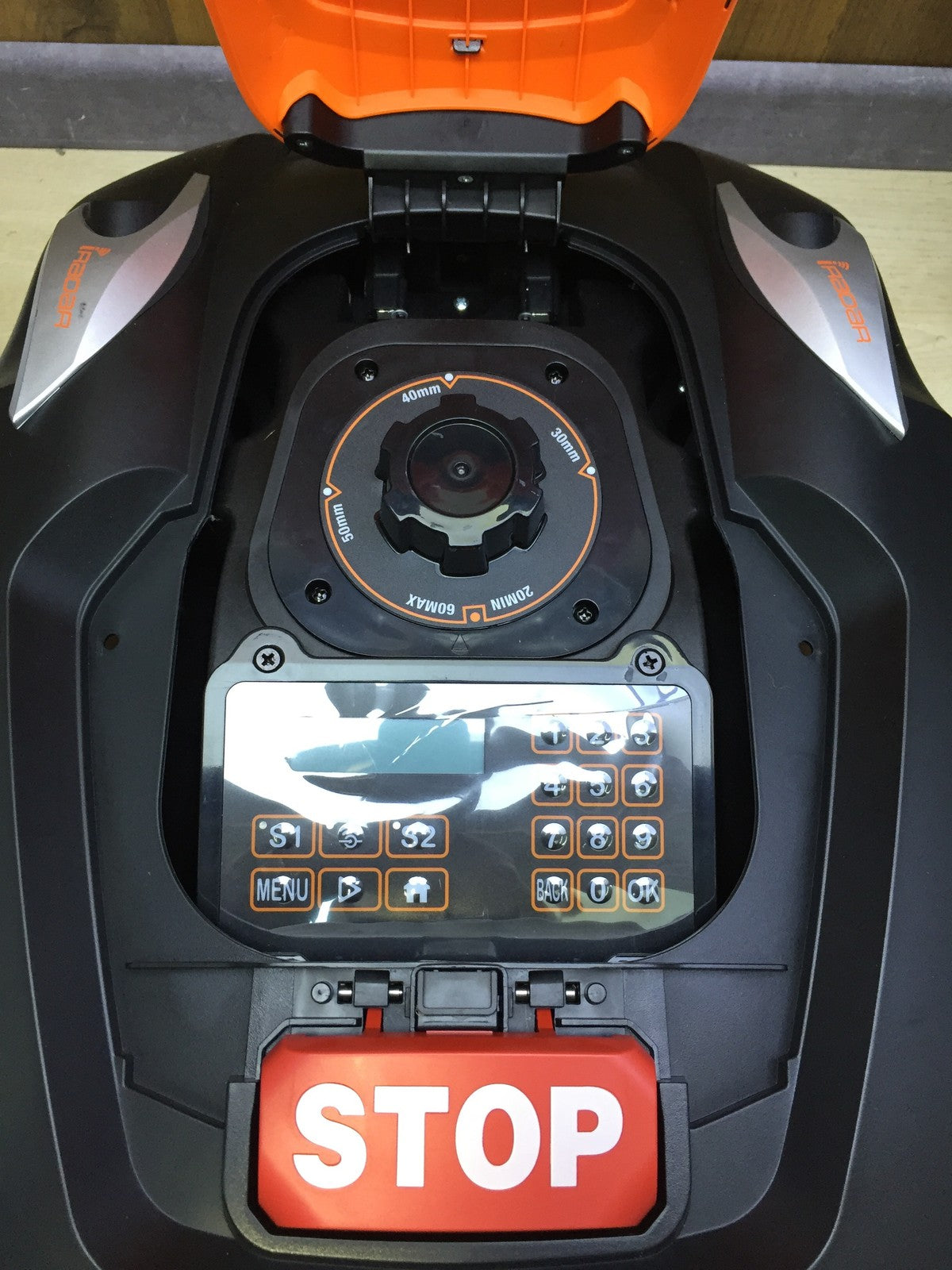 YARD FORCE robotic lawnmower NX100i up to 1000 sqm, I33464