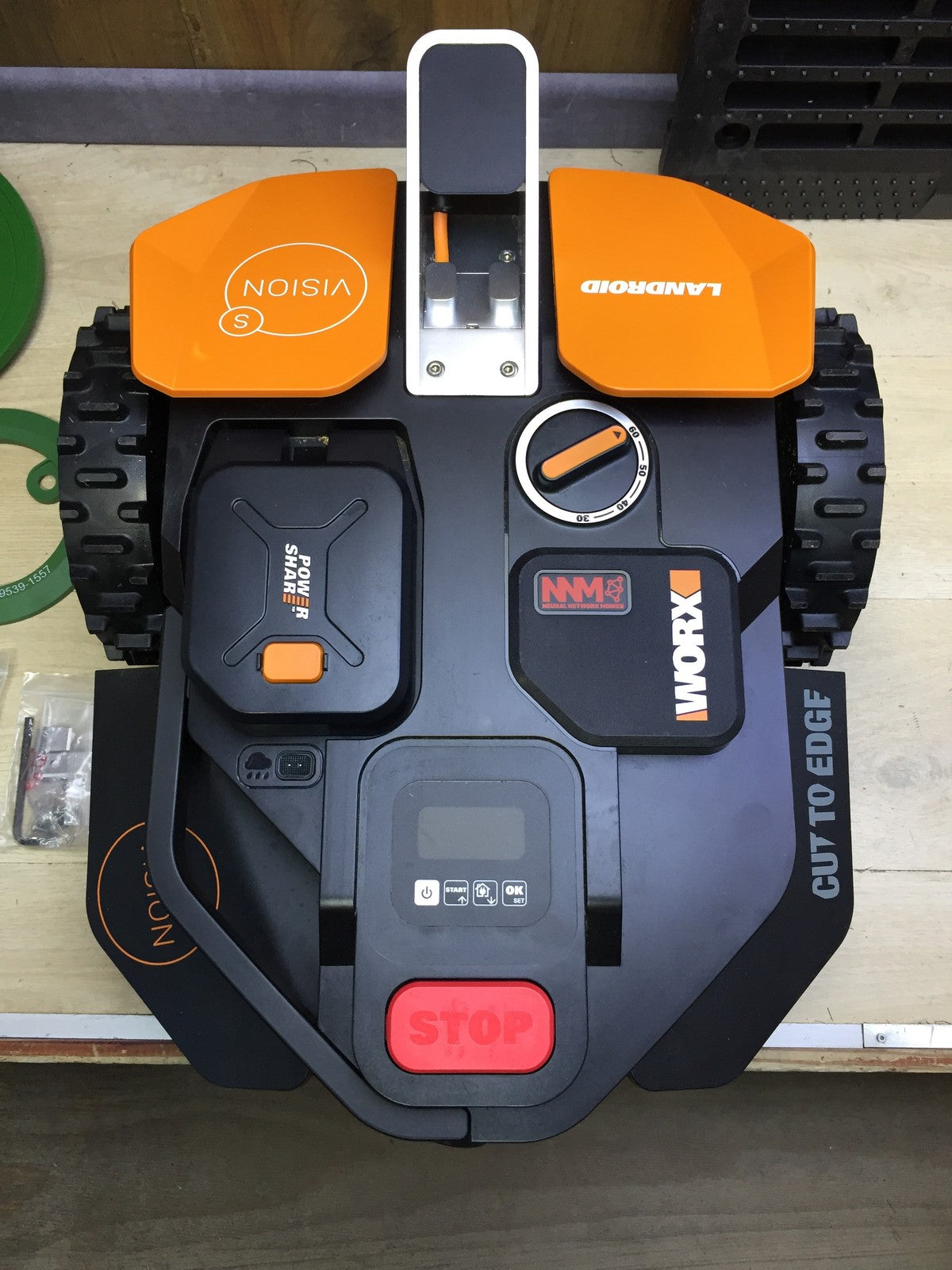 WORX Landroid Vision S250 robotic lawnmower WR202E, for gardens up to 250m², I33492