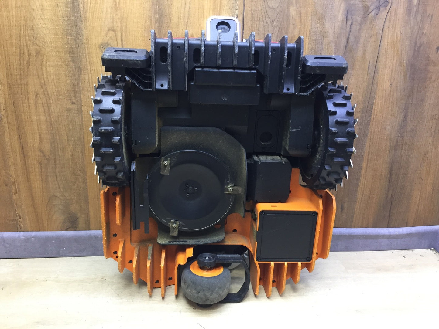 WORX Landroid Vision L1300 Mähroboter WR213E.1 für Gärten bis 1300m² I33172