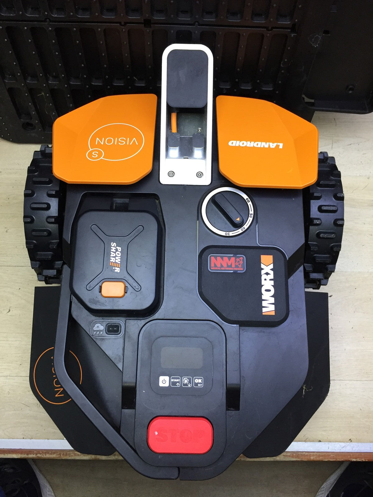 WORX Landroid Vision S250 Mähroboter WR202E für Gärten bis 250m² I33558