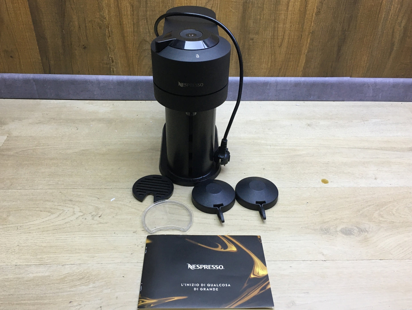 Nespresso Krups XN910 coffee capsule machine, I29095