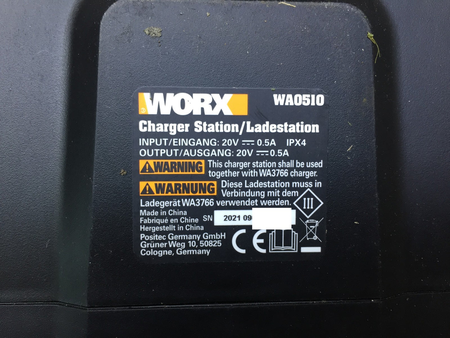 Worx Landroid S WR130E robotic lawnmower for gardens up to 300 sqm, I33525
