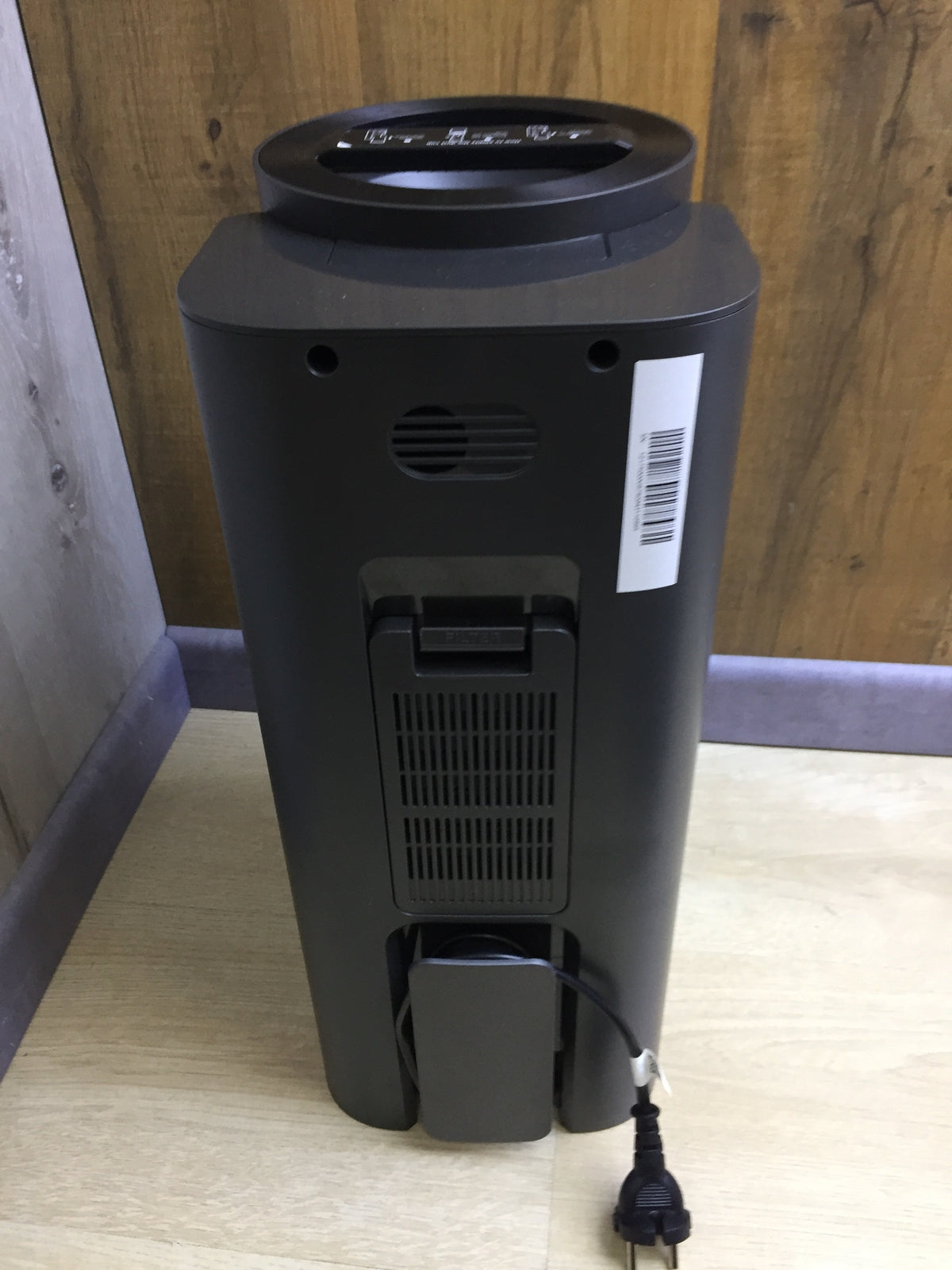 EUREKA NER E10s vacuum/mop robot with bagless vacuum station, I29614