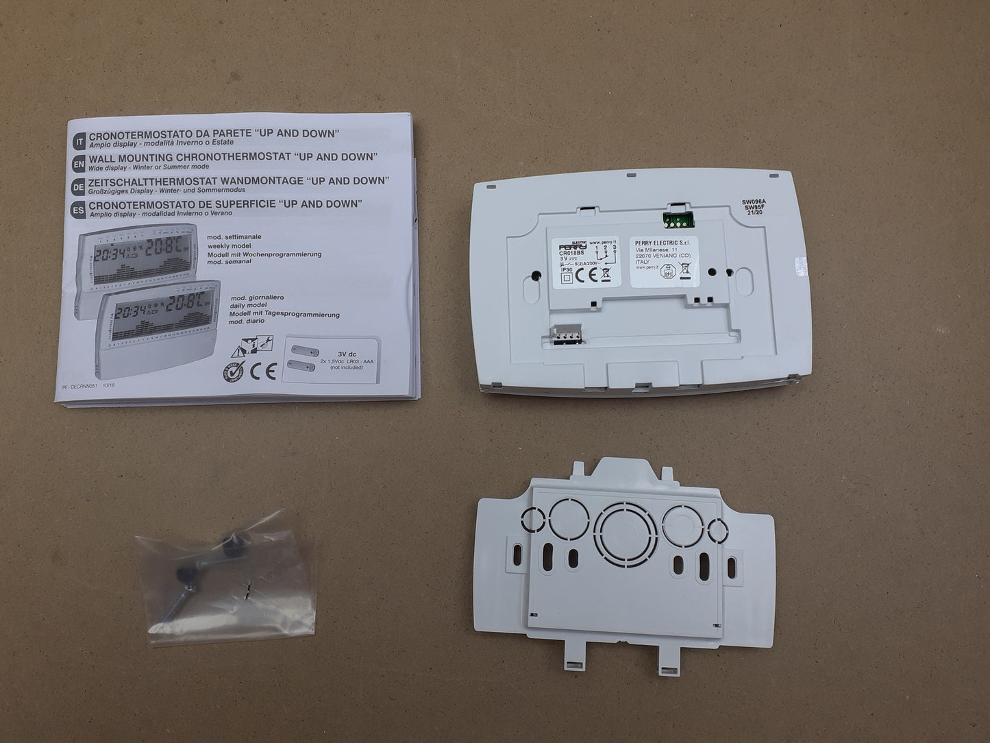 Sesam Systems 1CR CR018BS Digitale Wochen-Raumthermostatuhr 3 V, I05662