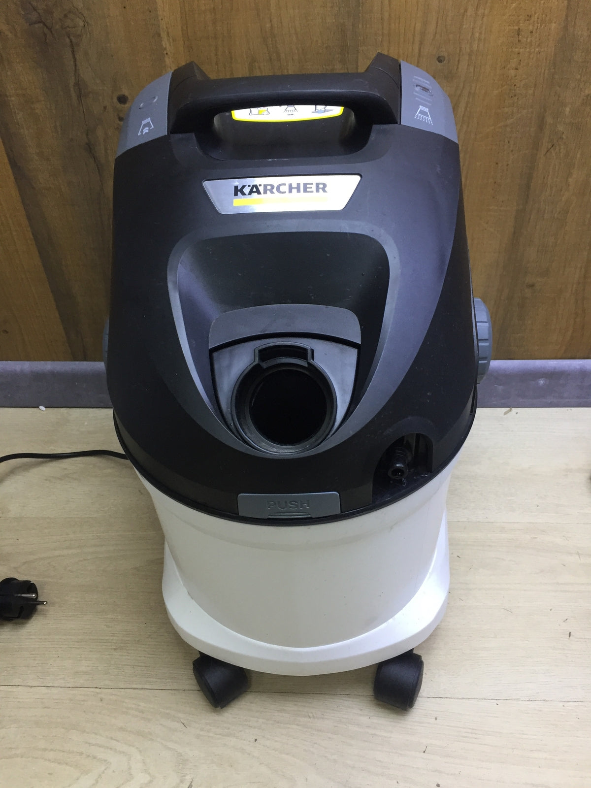 Kärcher SE 5 Trocken-/Waschsauger 1.081-230.0, I32223