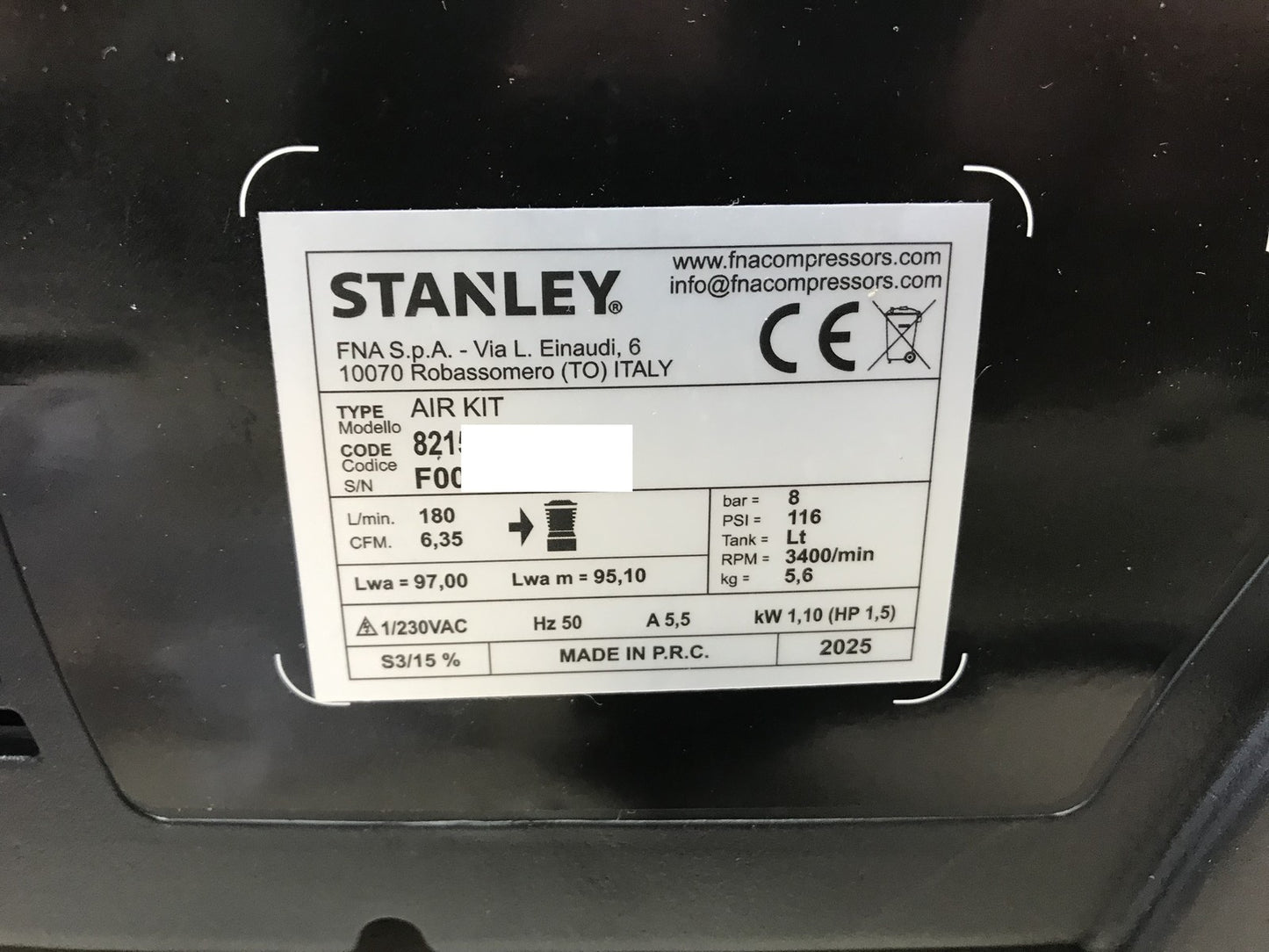 Stanley AirKit compressor 1100W 230V including tire inflator and gun, I32990
