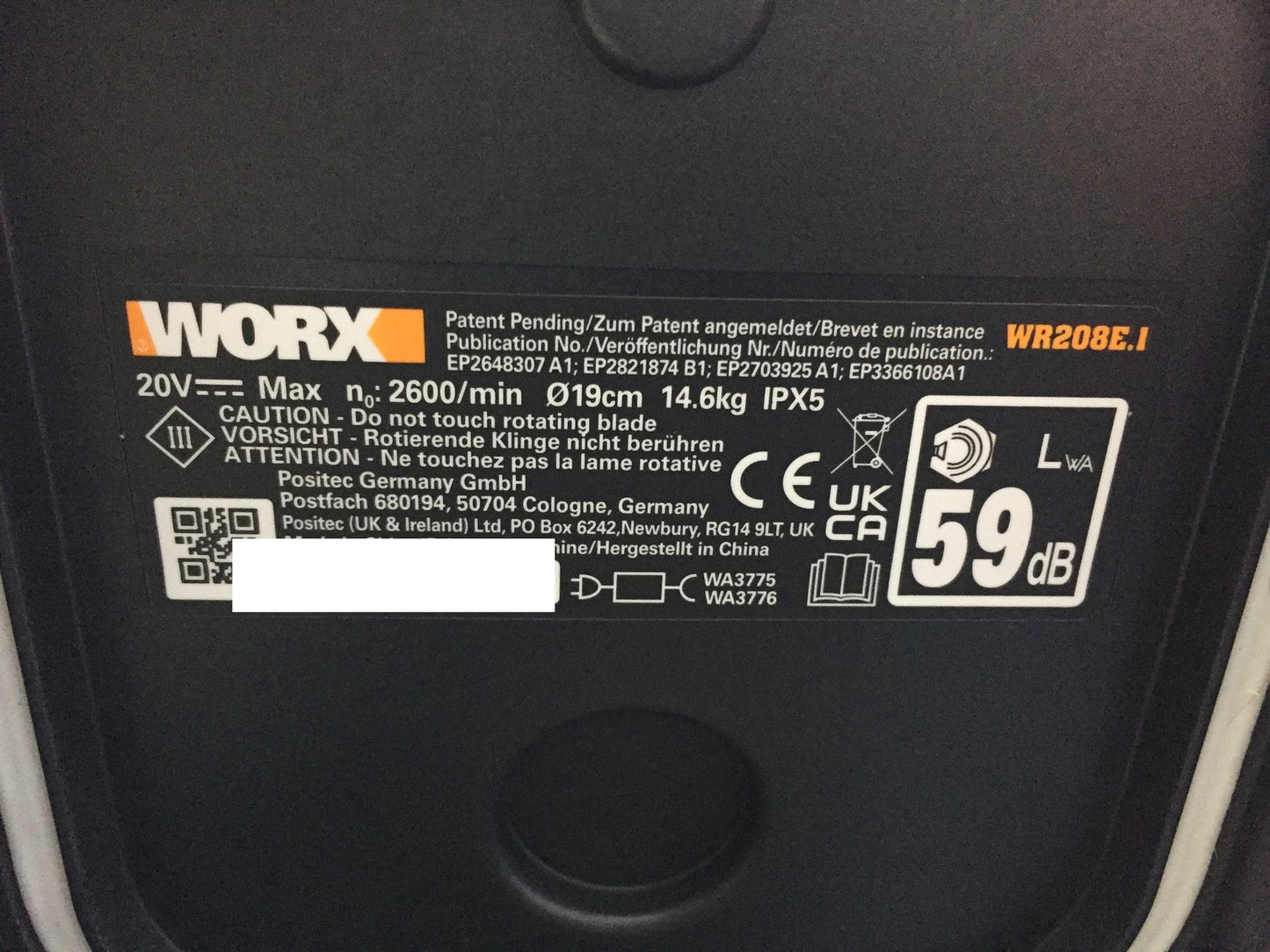 WORX Landroid Vision M800 robotic lawnmower WR208E.1 for gardens up to 800m², I33358