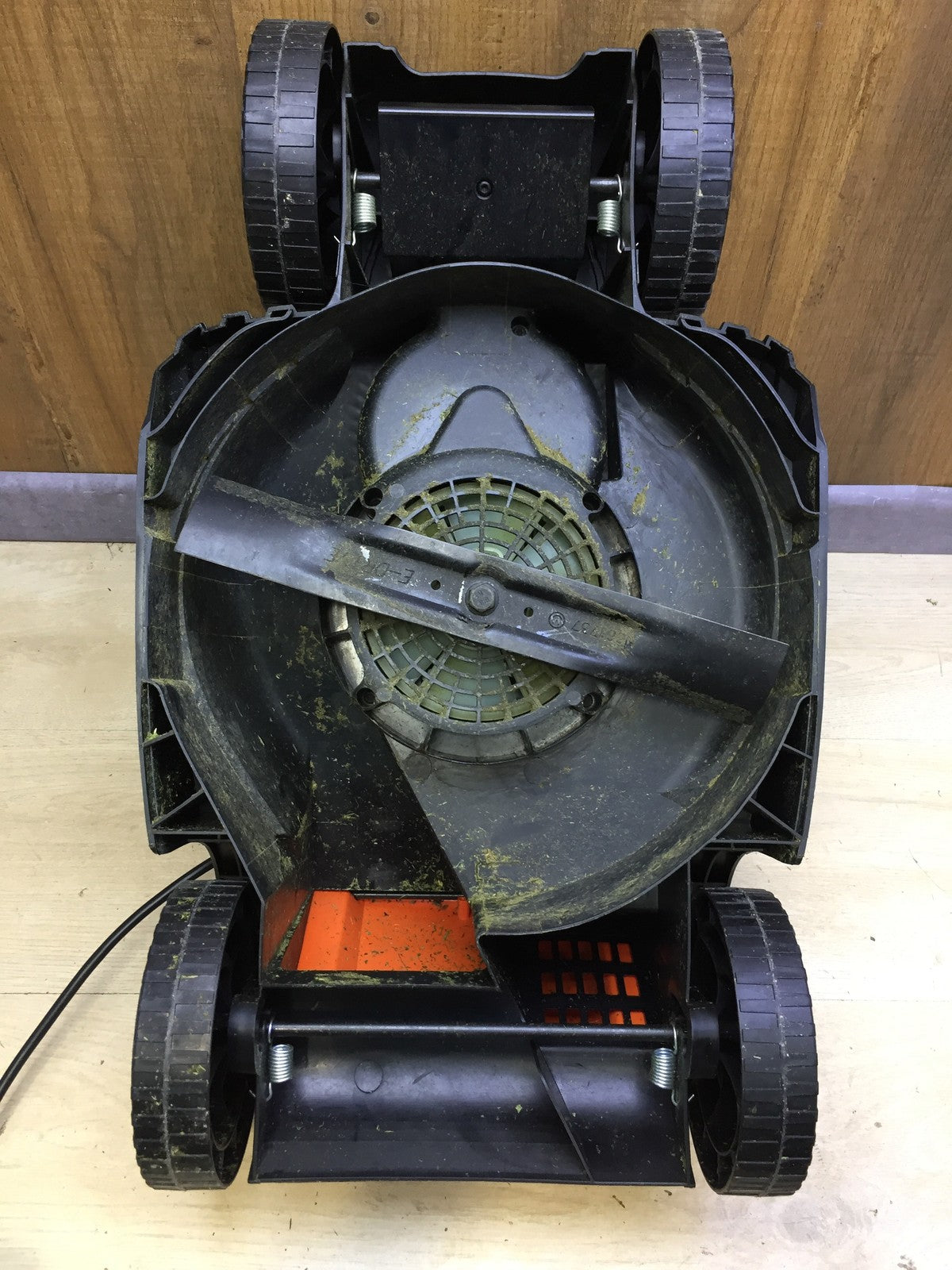 Black&Decker BEMW351 Electric Lawn Mower 1.0kW 32cm, I33164