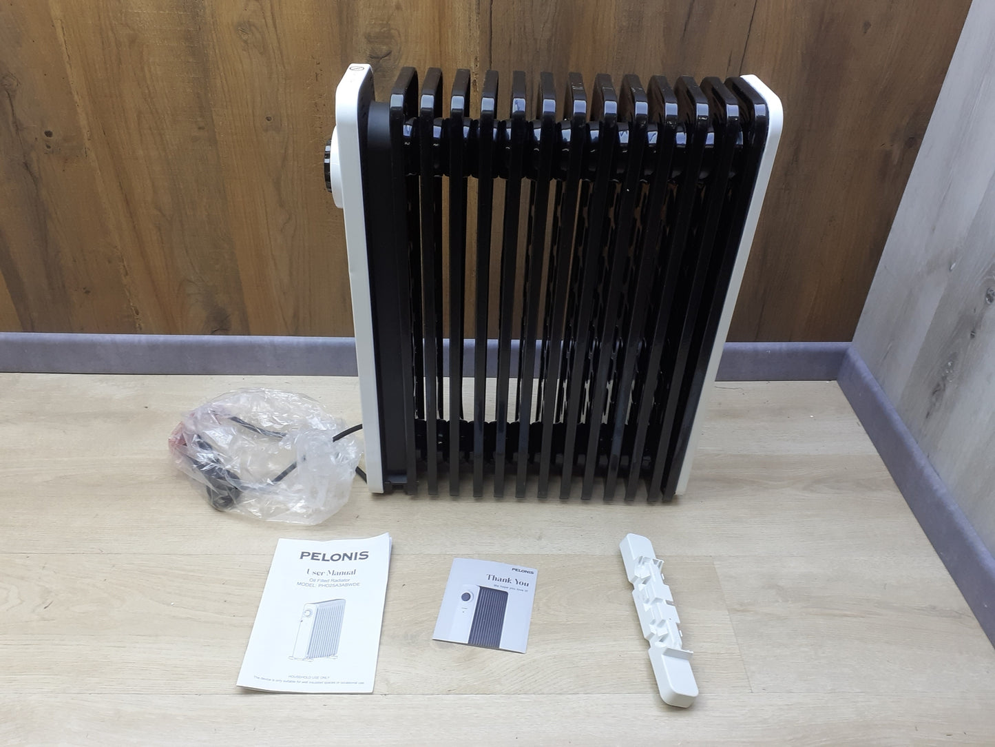 PELONIS oil-filled radiator 2500W, energy-saving, 13 fins, I23957