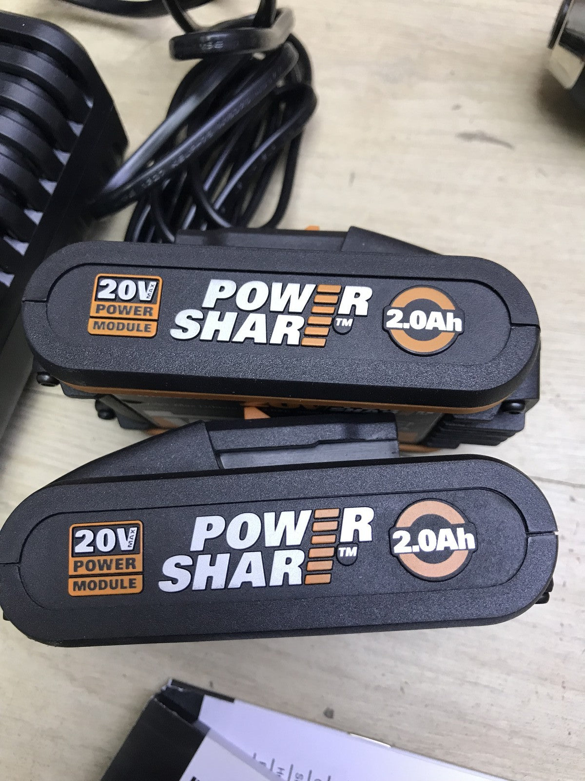 Worx WX178.1 Akku-Bohrschrauber 20V, inkl. 2x Akku 2,0Ah 20V, I32988