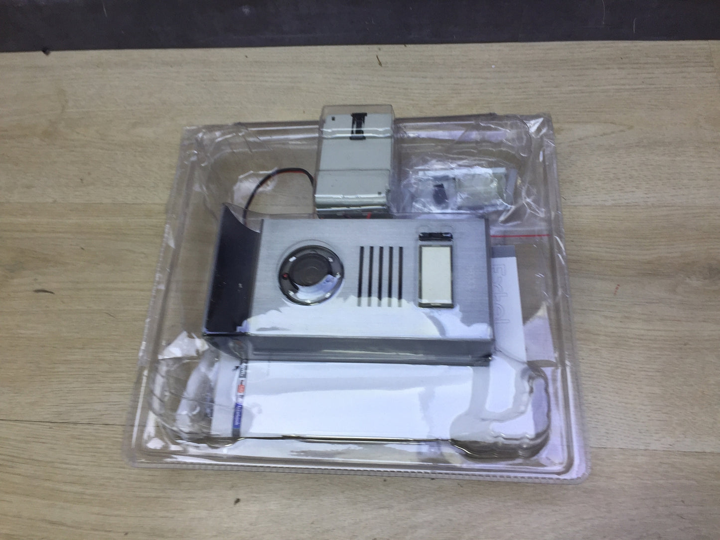 Extel 720216 Levo video intercom with color display, I31546