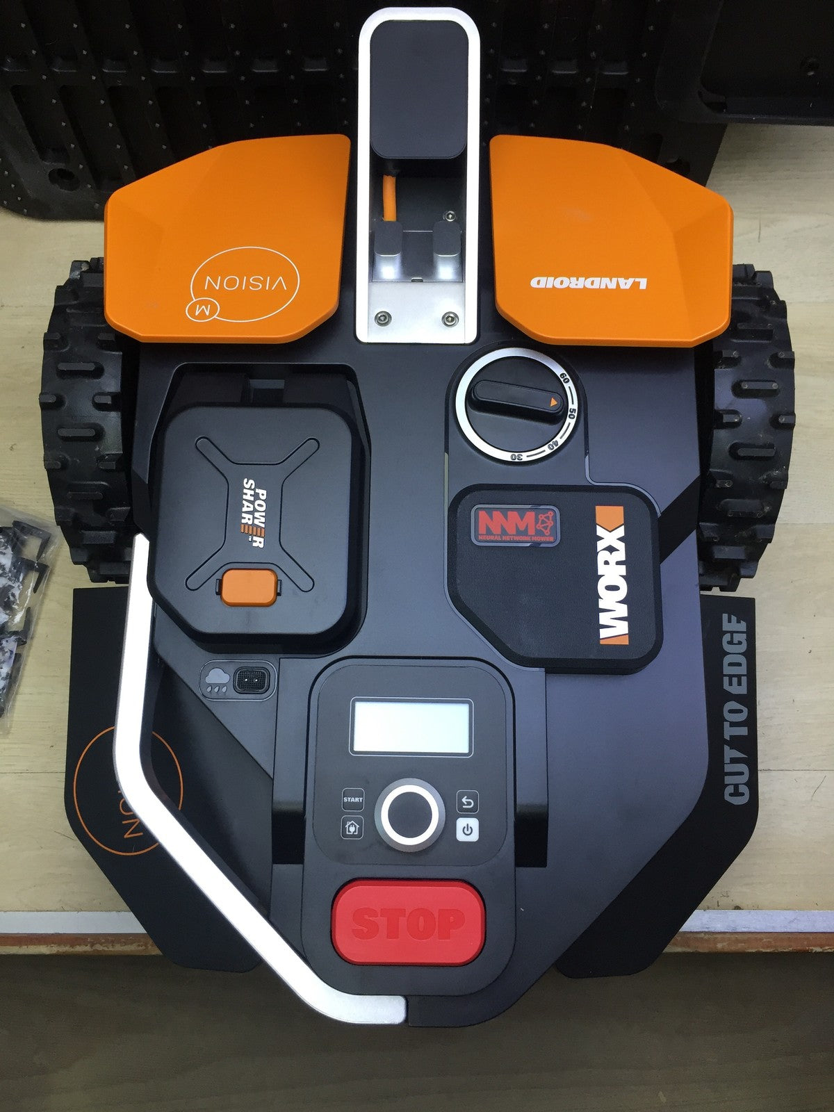 WORX Landroid Vision M800 Mähroboter WR208E.1 für Gärten bis 800m², I33580