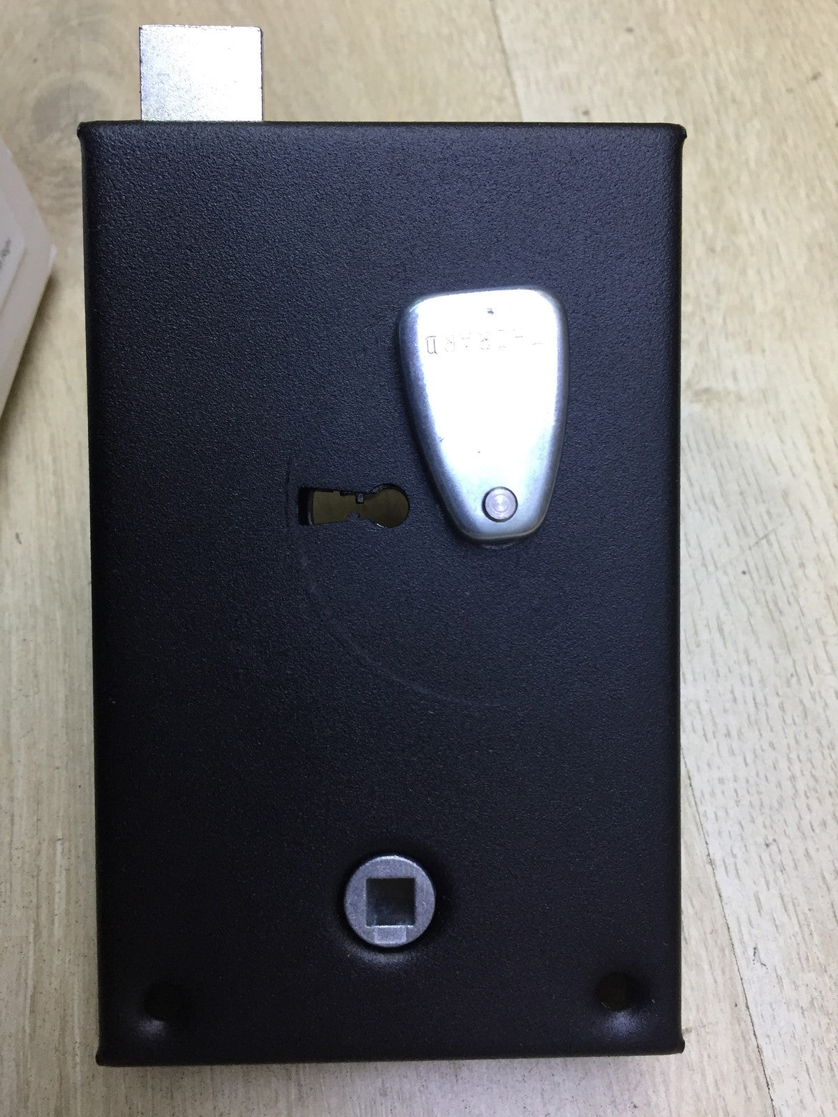 THIRARD Einsteckschloss mit 6 Hebeln, 140 x 88 mm, rechts, I34015