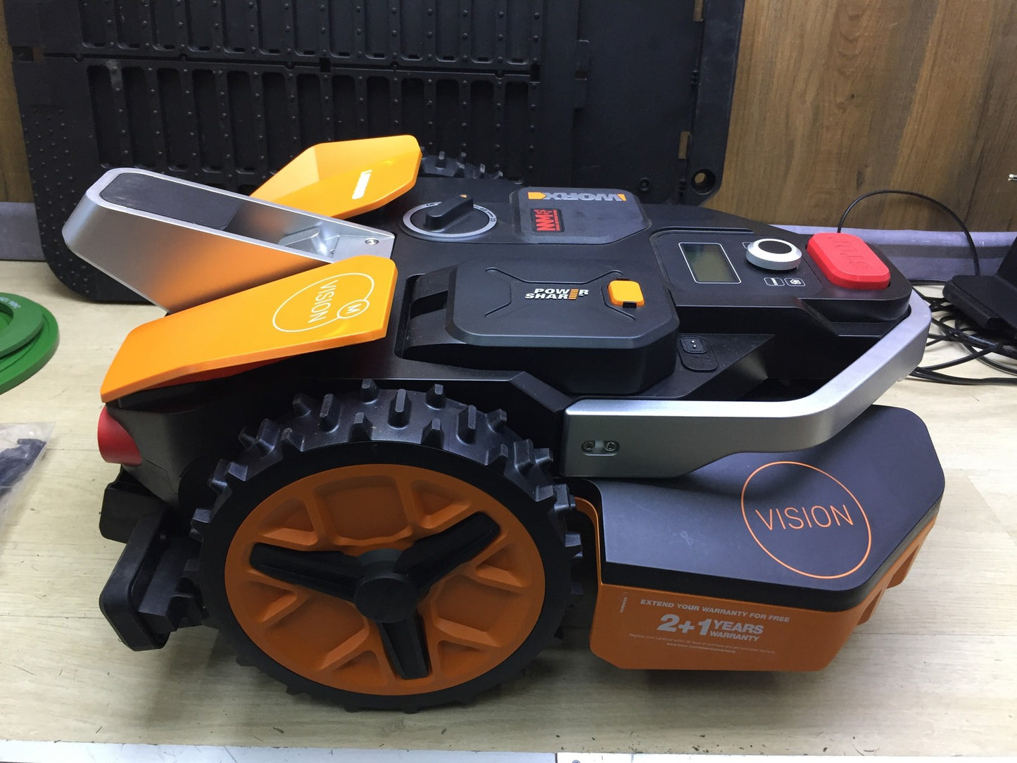 WORX Landroid Vision M600 Mähroboter WR206E.1 für Gärten bis 600m², I33579