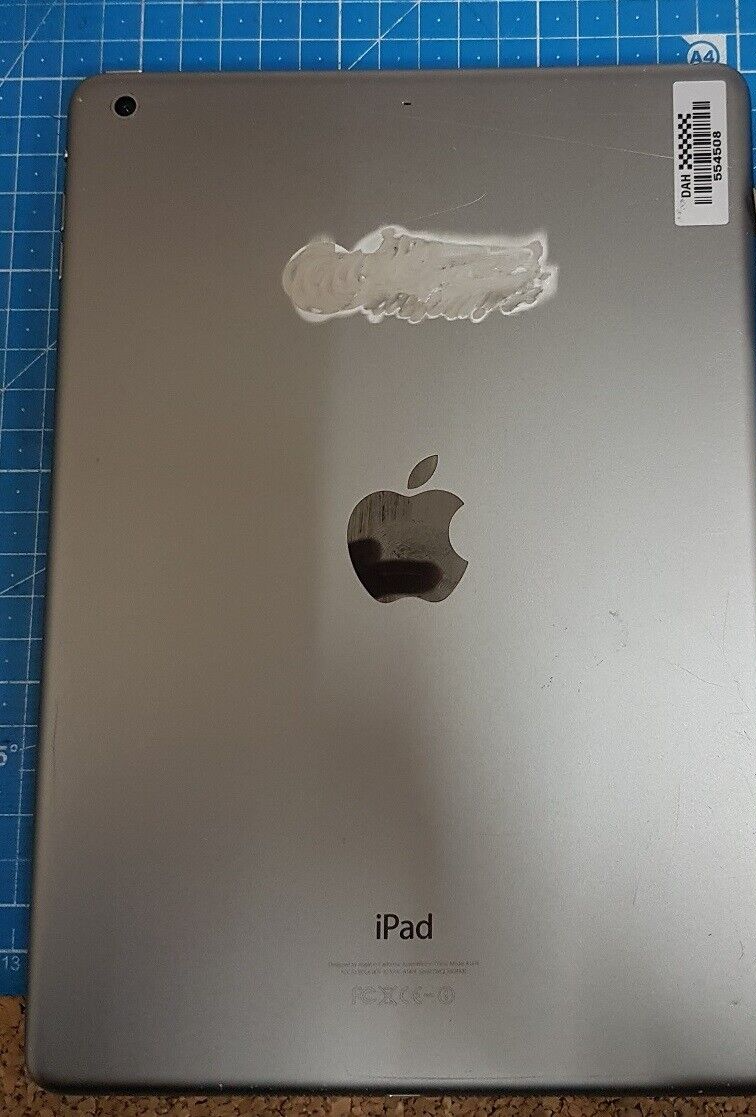 Apple iPad Air 16GB Tablet 9.7 Inch WiFi Space Gray (MD785KN/A)