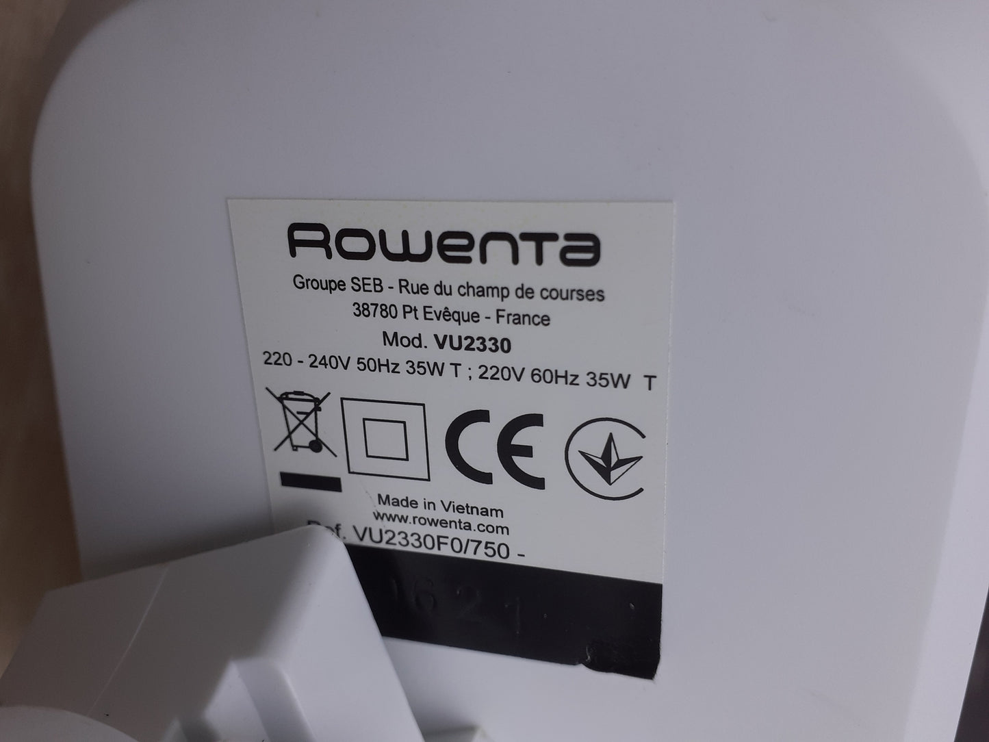 Rowenta Essential VU2330 table fan with 3 speed settings, I20980