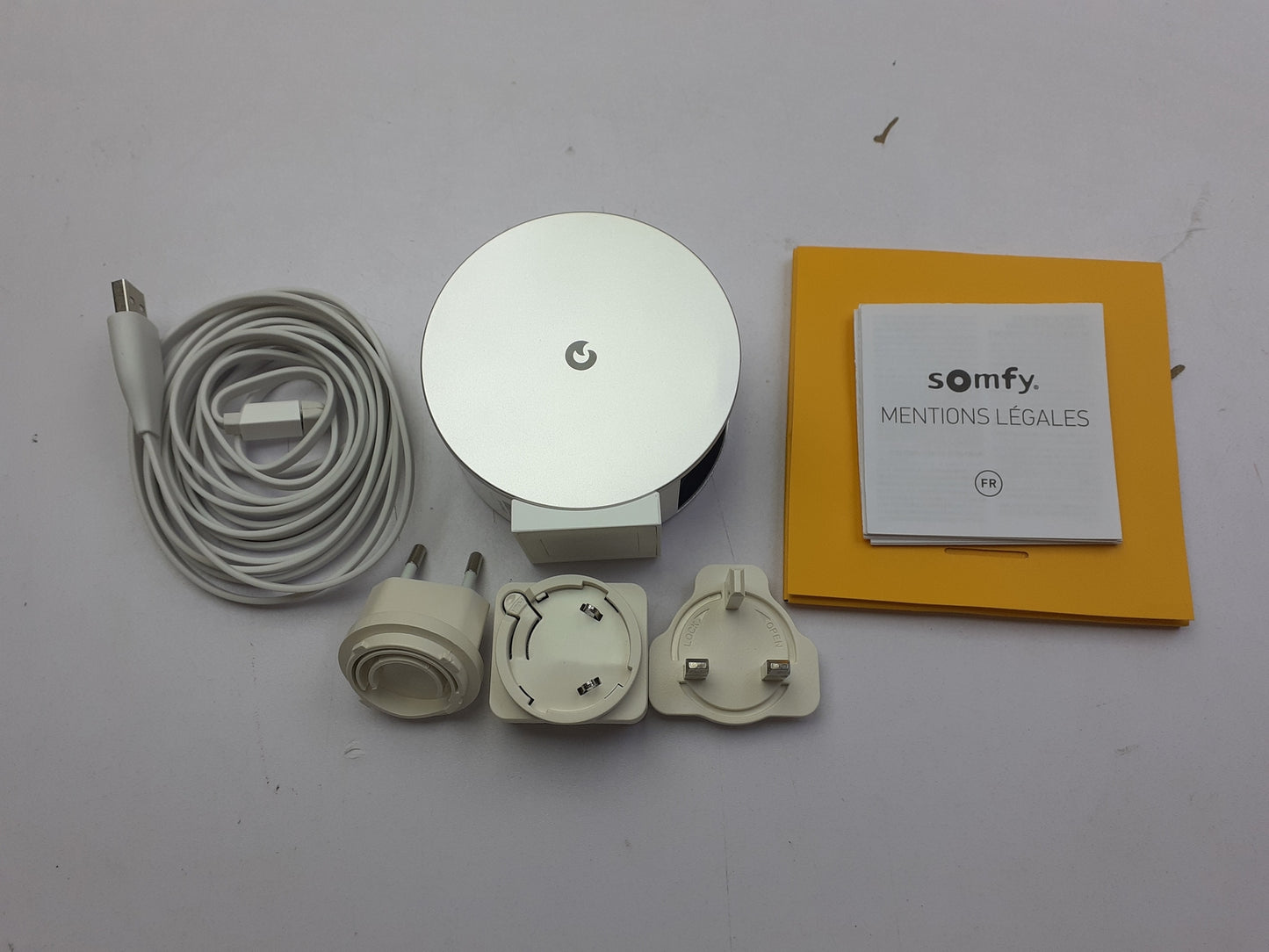 Somfy 2401507 Innenkamera mit automatischer Blende,130° Weitwinkel Blick, V12260