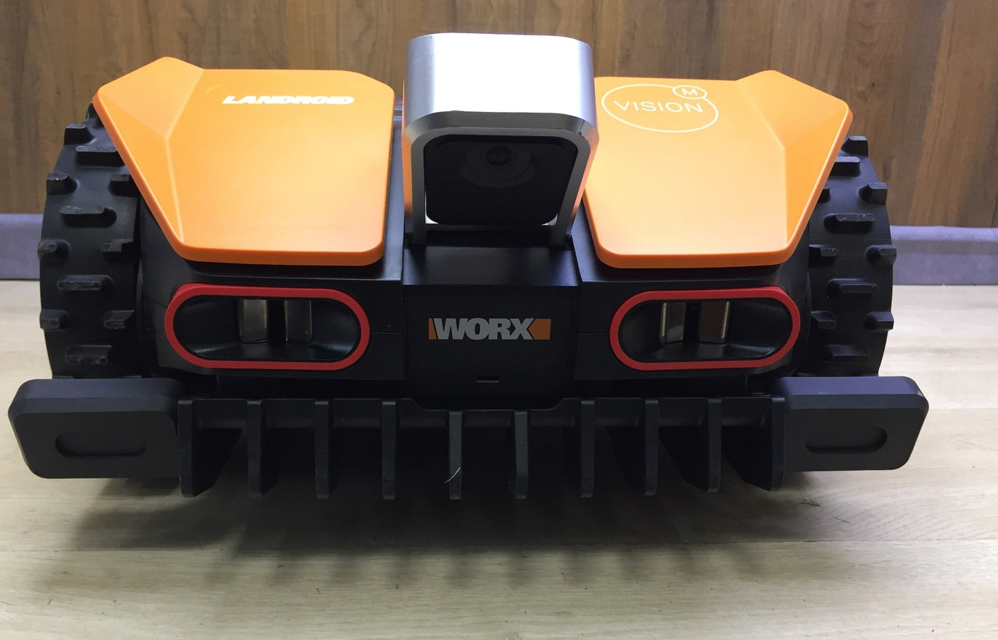 WORX Landroid Vision M550 Mähroboter WR205E für Gärten bis 550m², I33131