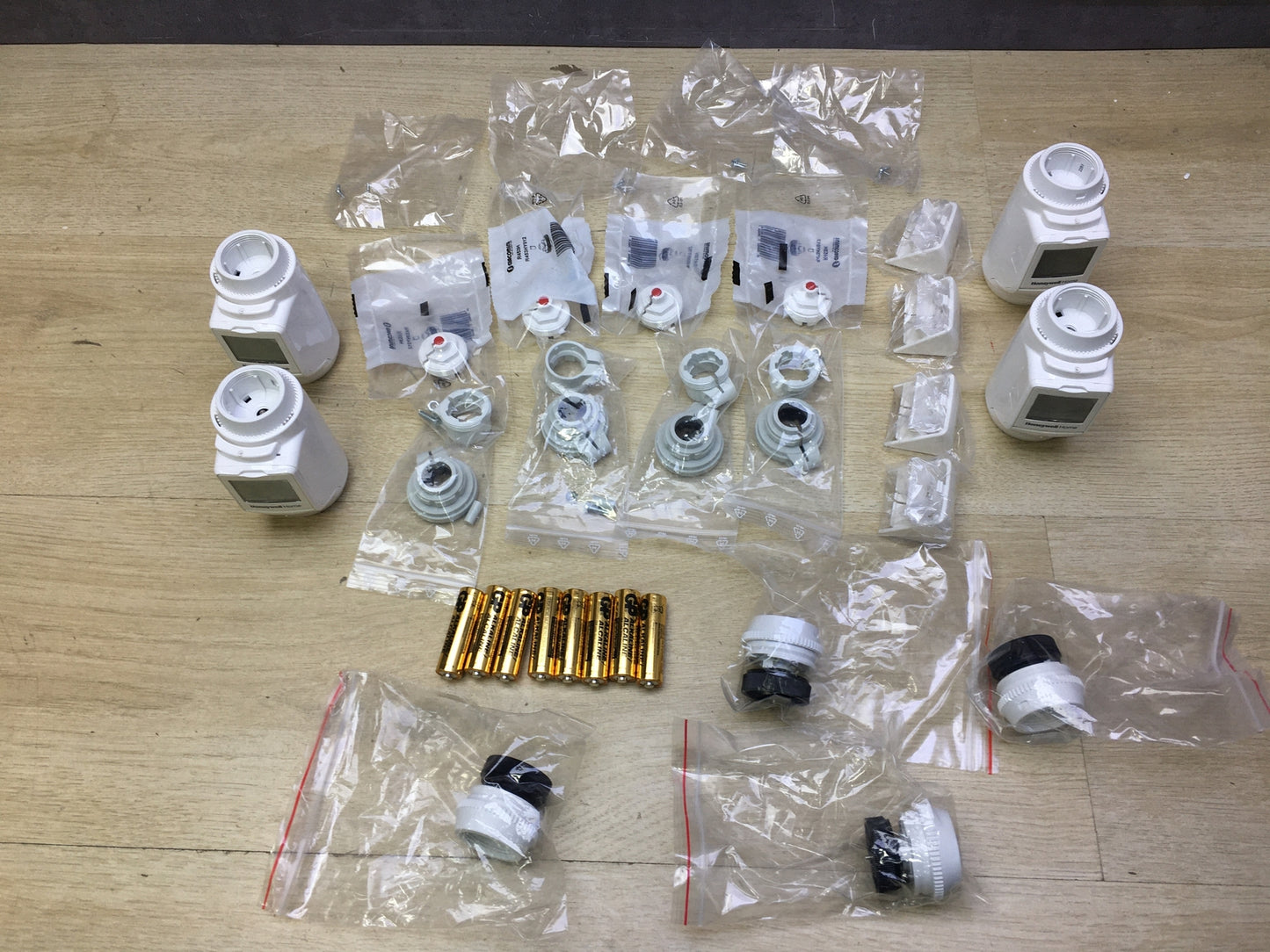 Honeywell THR0924HRT evohome Heizkörperregler Paket 4x HR92RT, I31508