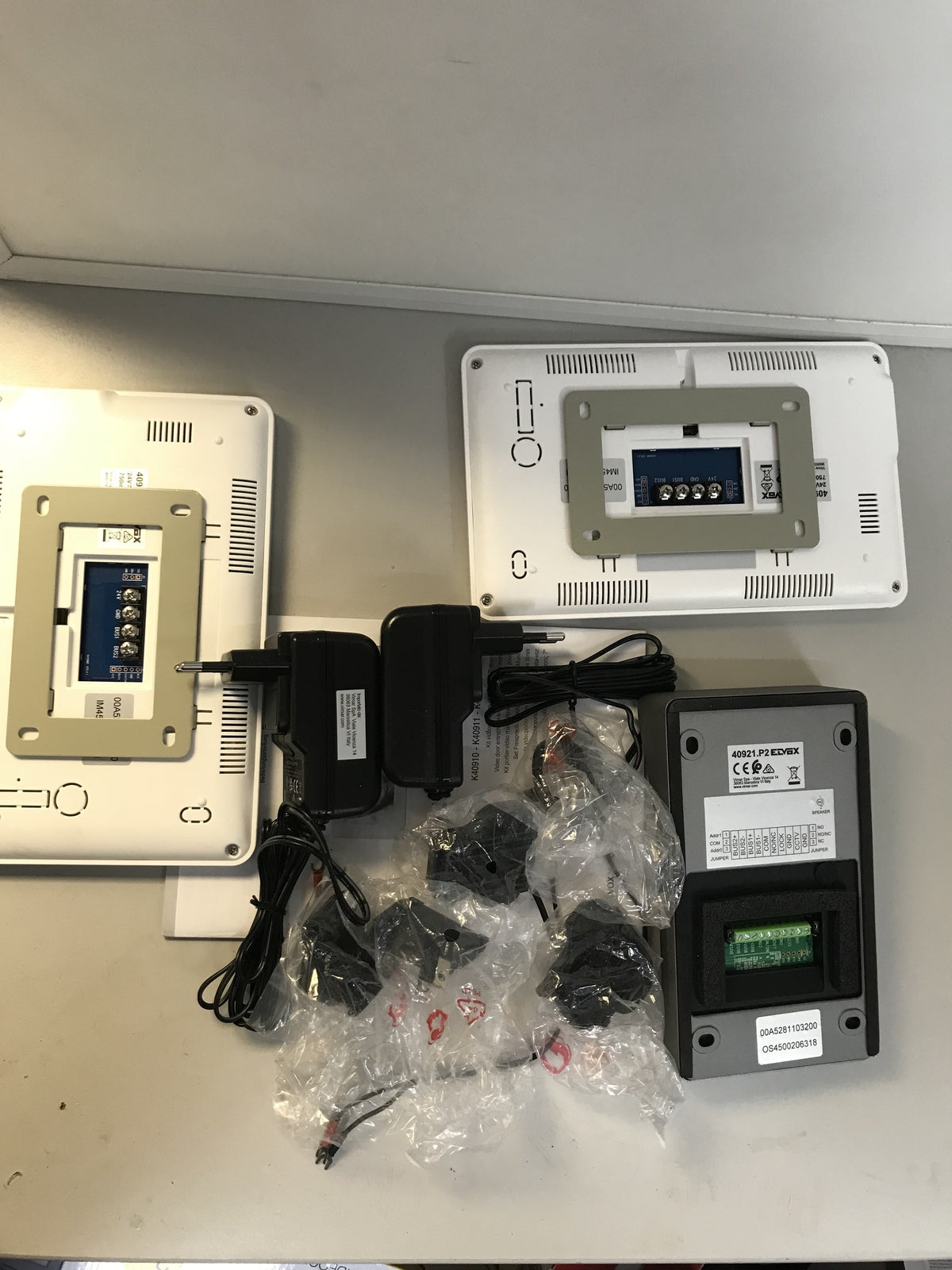 VIMAR K40911 Video intercom set for 2 families, I32214