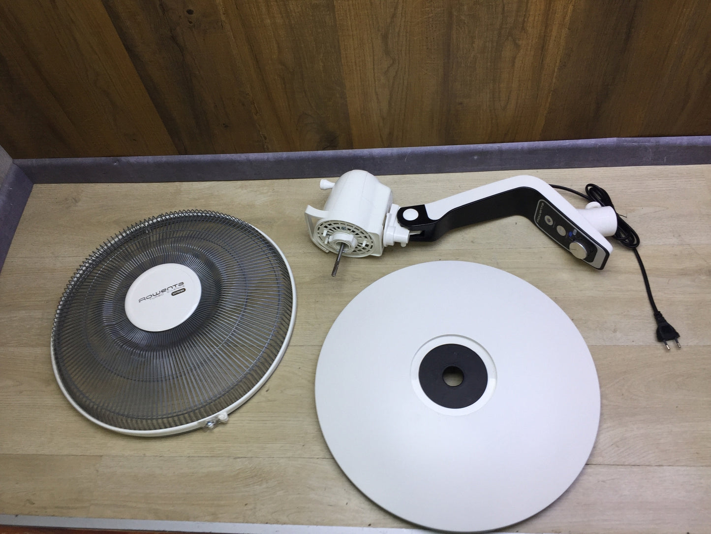 Rowenta VU5640 Turbo Silence Extreme pedestal fan, I31764
